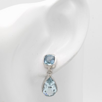 26998812a - Paar Ohrstecker mit Aquamarinen, WG 585/000, 4 Aquamarine in Carrée- u.- Tropfenform ...