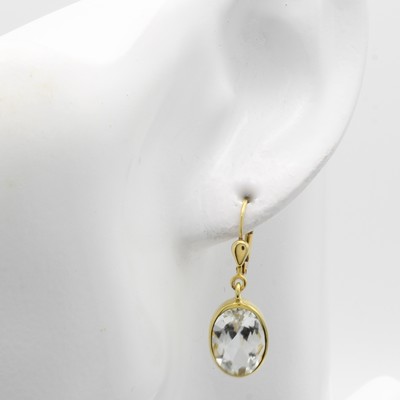 26998814a - Paar Ohrgehänge mit Aquamarinen, GG 585/000, 2 ovale Aquam. in glatten Fassungen zus. ...