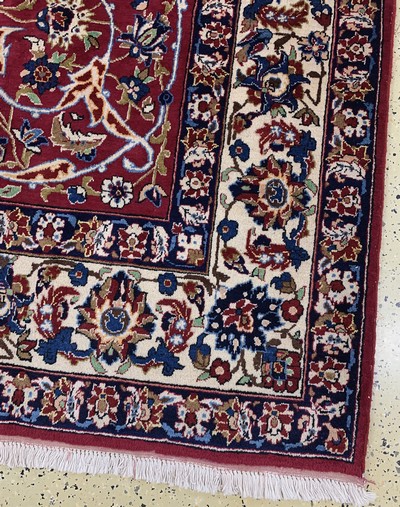 26998980a - Yazd signed, Persia, mid-20th century, wool oncotton, approx. 298 x 198 cm, condition: ...