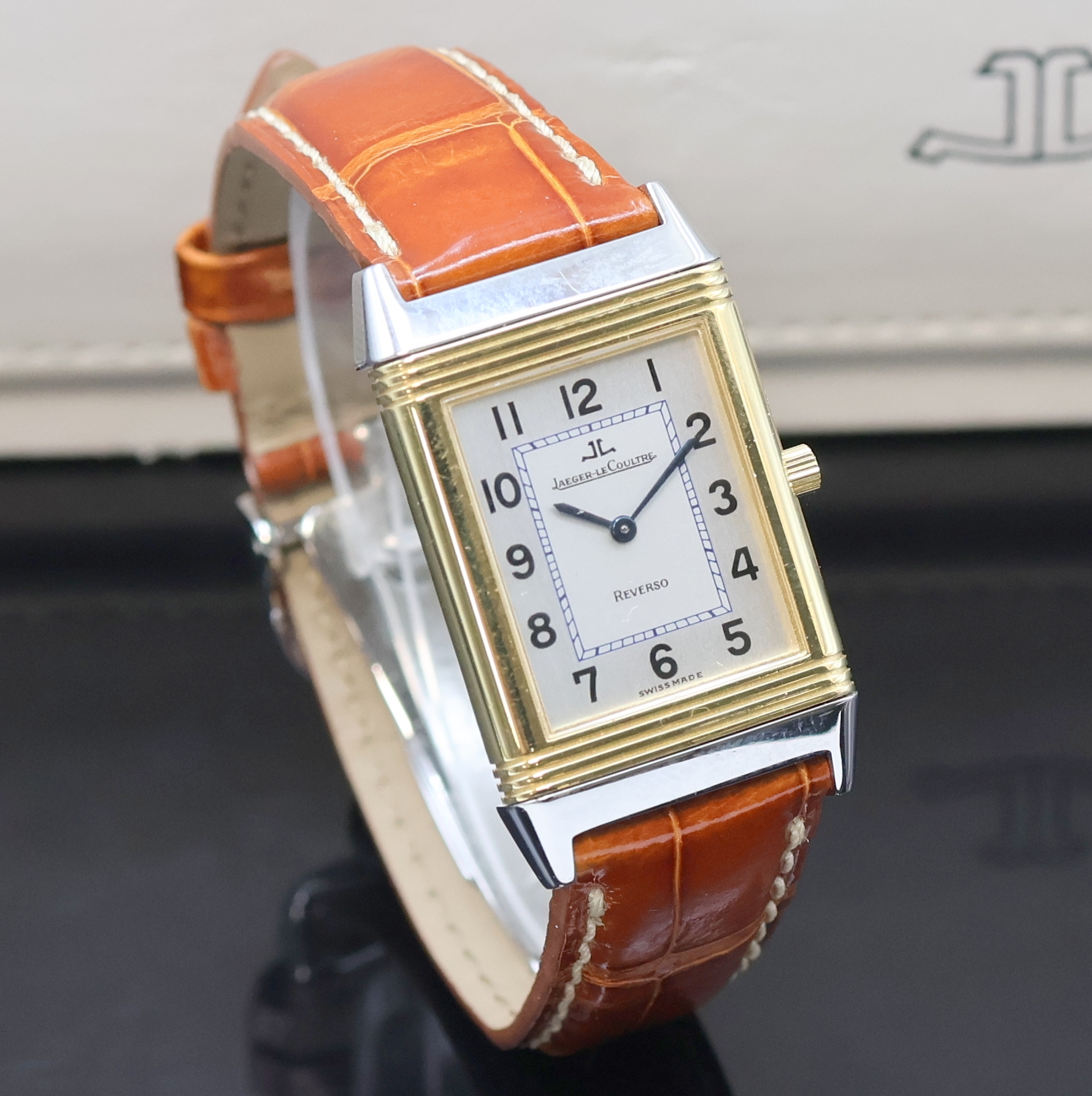 Detail b: Jaeger-LeCoultre Reverso Armbanduhr Referenz 250.5.86, Schweiz um 2000, Handaufzug, um 180 Grad drehb. Wendegeh. in Stahl/Gold komb. inkl. orig. ...