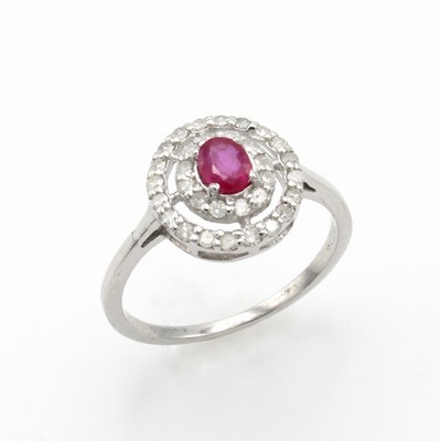Image Ring mit Rubin und Diamanten, 925er Silber, ovaler, fac. Rubin ca. 0.35 ct umgeben v. ...