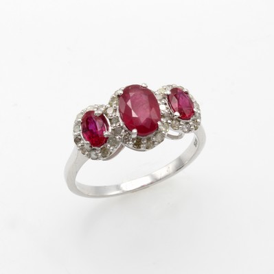 Image Ring mit Rubinen und Diamanten, 925er Silber, ovale, fac. Rubine zus. ca. 1.70 ct, Diam. ...