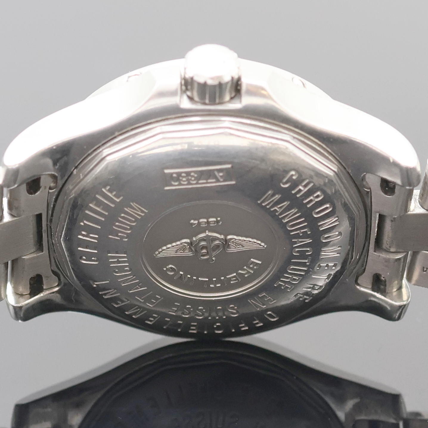 Detail d: BREITLING Colt Ocean Chronometer Armbanduhr Referenz A77380, Schweiz um 2010, quarz, Edelstahlgeh. inkl. orig. Gliederband m. Faltschl., Boden u. ...