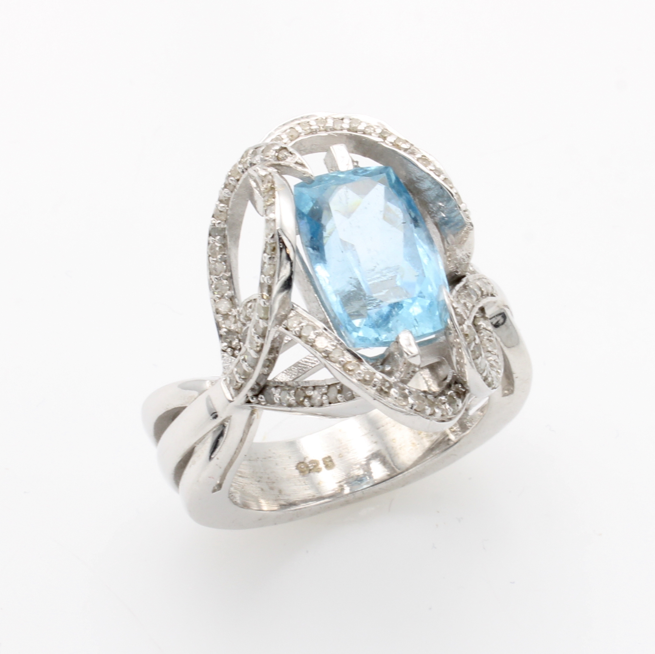 Image 26999643 - Ring mit Aquamarin und Diamanten, 925er Silber, Ringschiene in 3-rhg. Optik, fac. ...