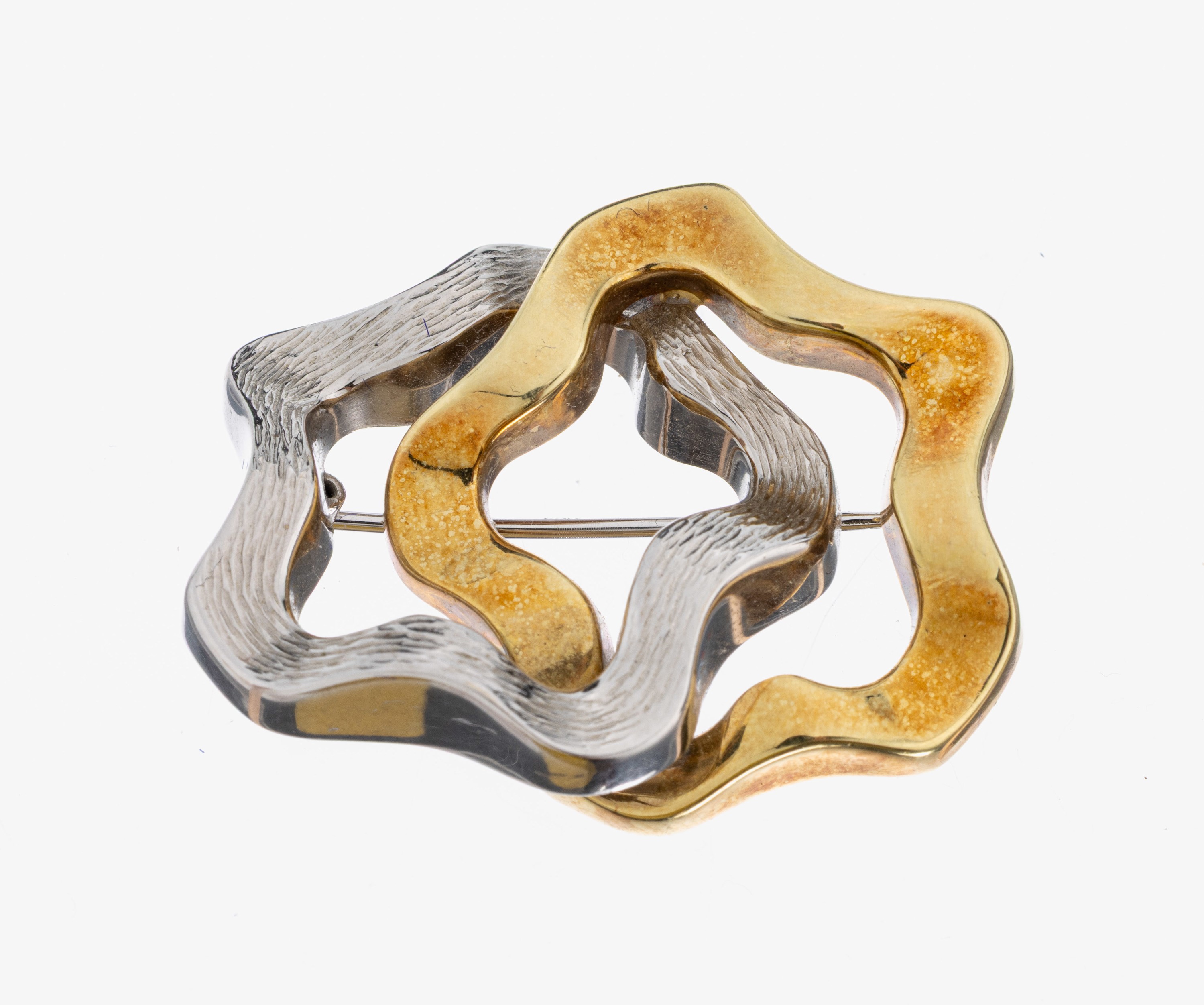 Image 26999888 - 14 kt Gold Brosche, GG/WG 585/000, strukt.,ca. 3.5 x 2.5 cm, ca. 7.8 g