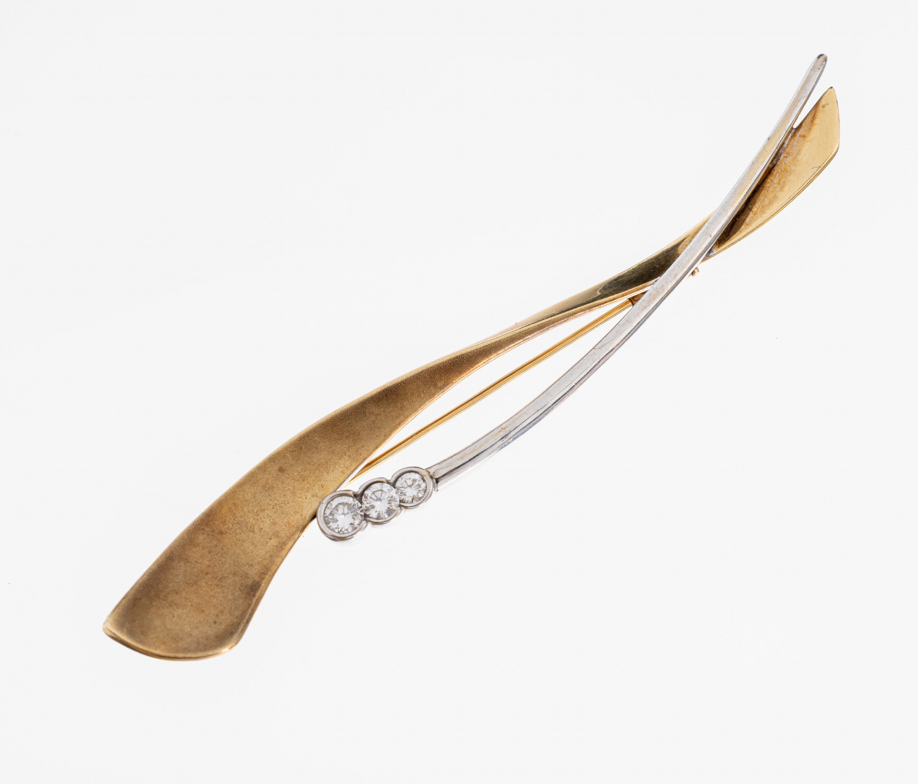 Image 27000118 - 14 kt Gold Brillant-Brosche, GG/WG 585/000,teilsat., 3 Brillanten zus. ca. 0.40 ct ...