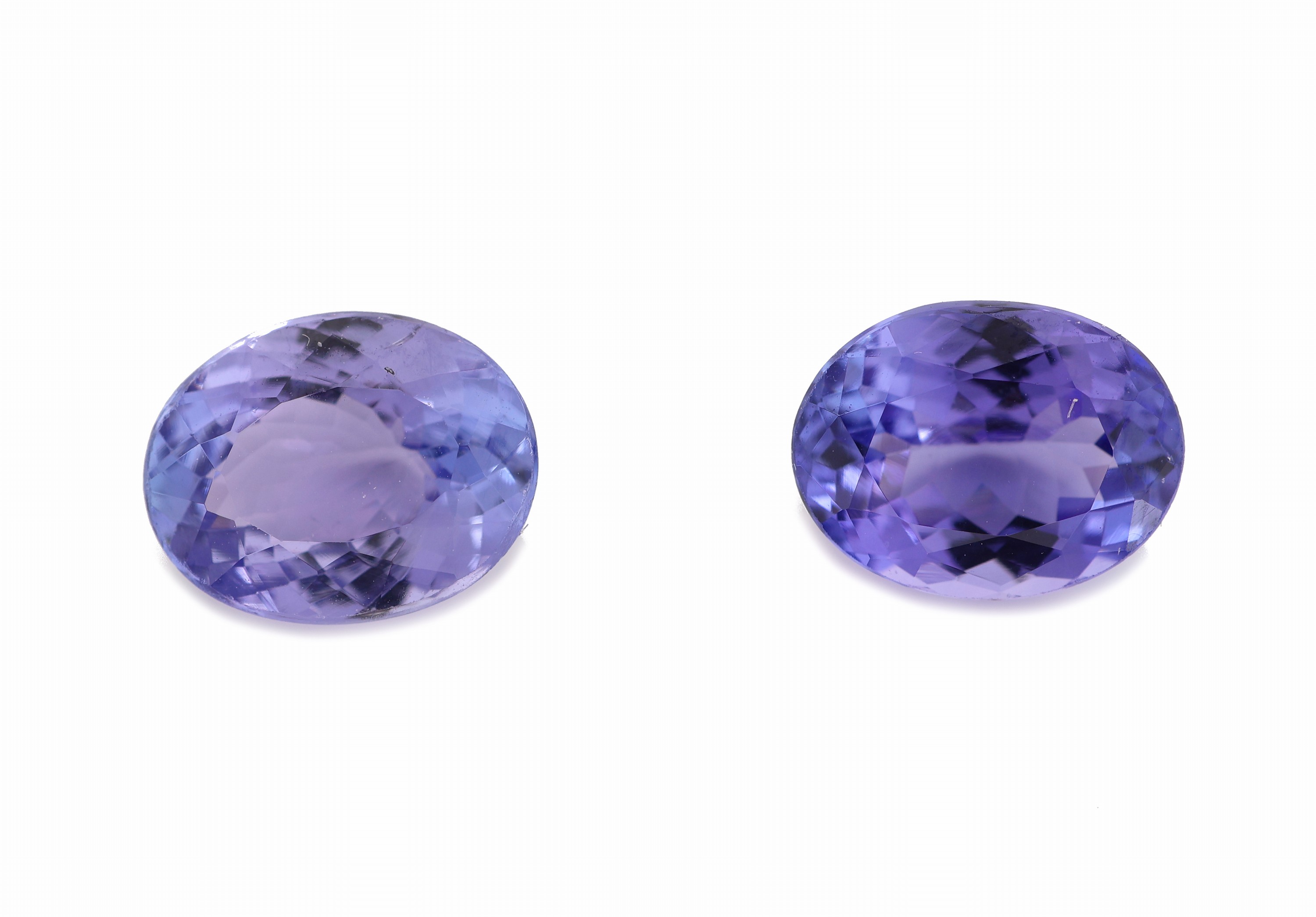 Image 27000282 - Lot 2 lose Tansanite, zus. ca. 3.78 ct, ovalfacett. Schätzpreis: 1500, - EUR