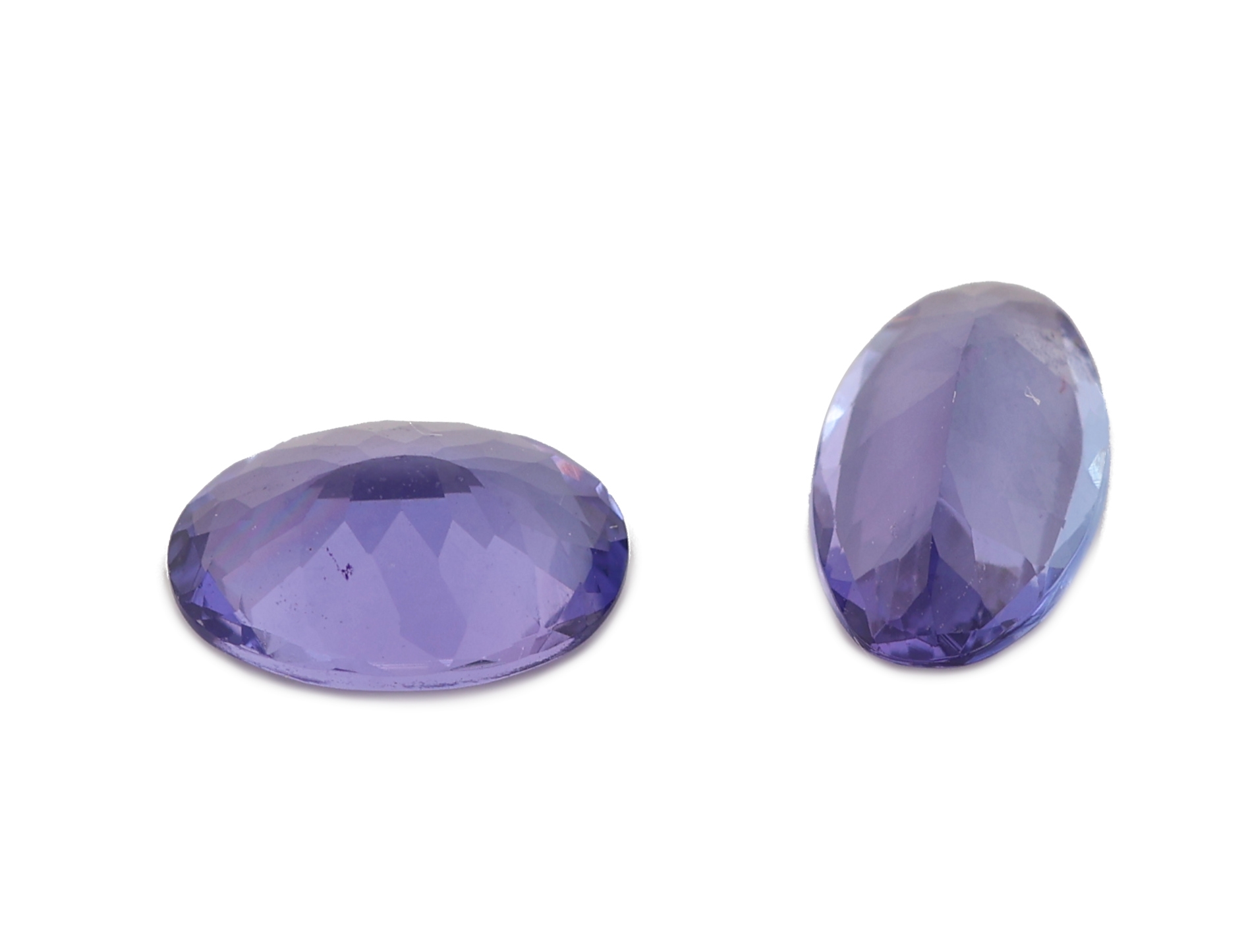 Detail a: Lot 2 lose Tansanite, zus. ca. 1.81 ct, ovalfacett.
