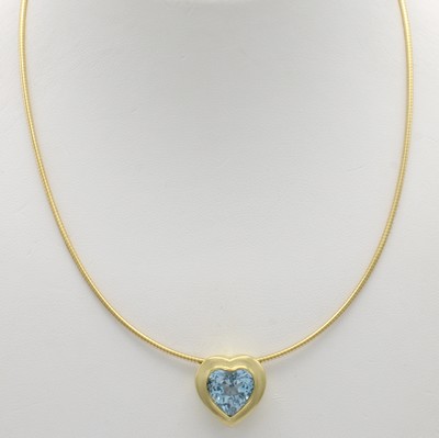 27000290a - Herzanhänger mit Aquamarin an Omegareif, GG 585/000, z.T. matt., Aquam. ca. 5.6 ct, ...