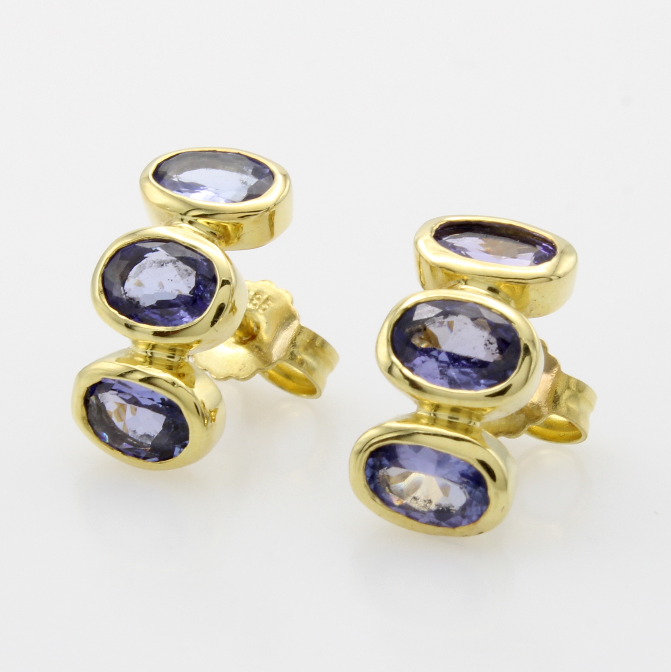 Image 27000342 - Paar Ohrstecker mit Tansaniten, GG 585/000, 6 ovale Tansanite zus. ca. 3 ct, l.gebogene ...