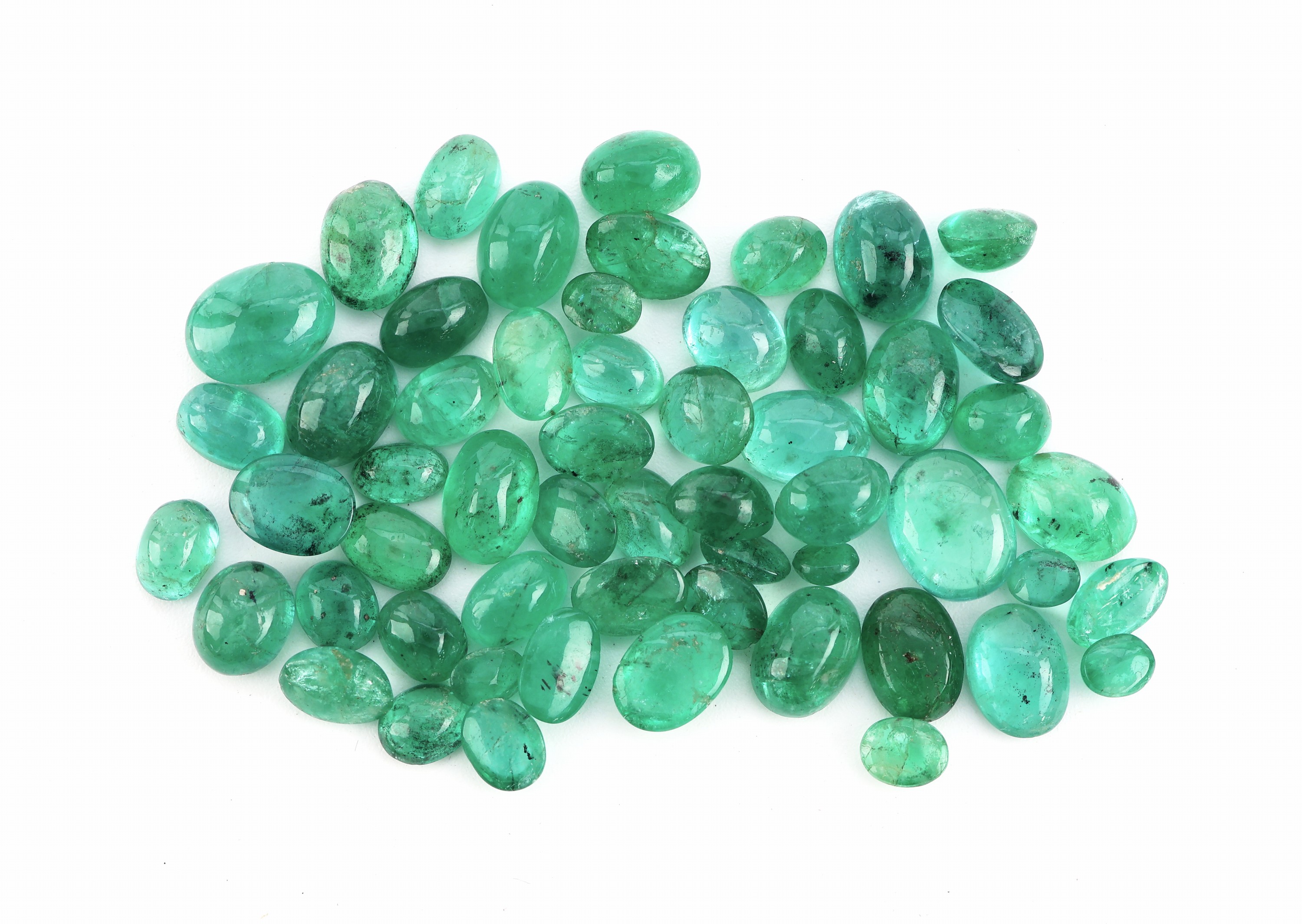 Image 27000395 - Lot lose Smaragde, zus. ca. 31.69 ct, Cabochons in versch. Größen, Formen und ...