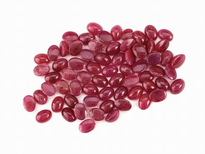 Image Lot lose Rubine, ca. 70.14 ct, ovale Cabochons, Ausfassware Schätzpreis: 2800, - EUR