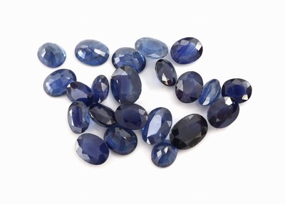 Image Lot lose Saphire, zus. ca. 12.00 ct, ovalfacett. Schätzpreis: 1100, - EUR