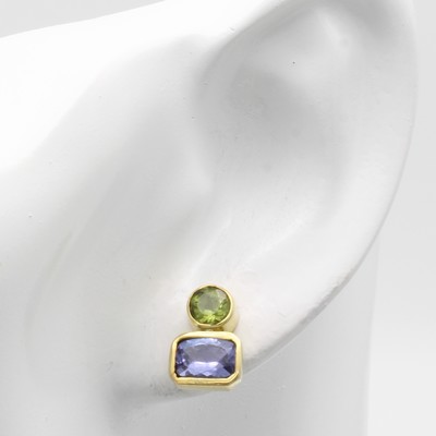 27000435a - Paar Ohrstecker mit Farbsteinen, GG 585/000, 2 Tansanite zus. ca. 1.75 ct, 2 Peridots ...