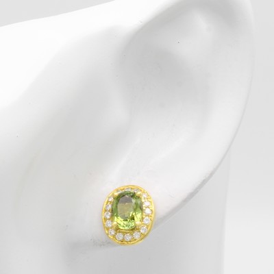 27000521a - Paar Ohrstecker mit Turmalinen und Brillanten, GG 585/000, 2 ovale, grüne Turmaline ...