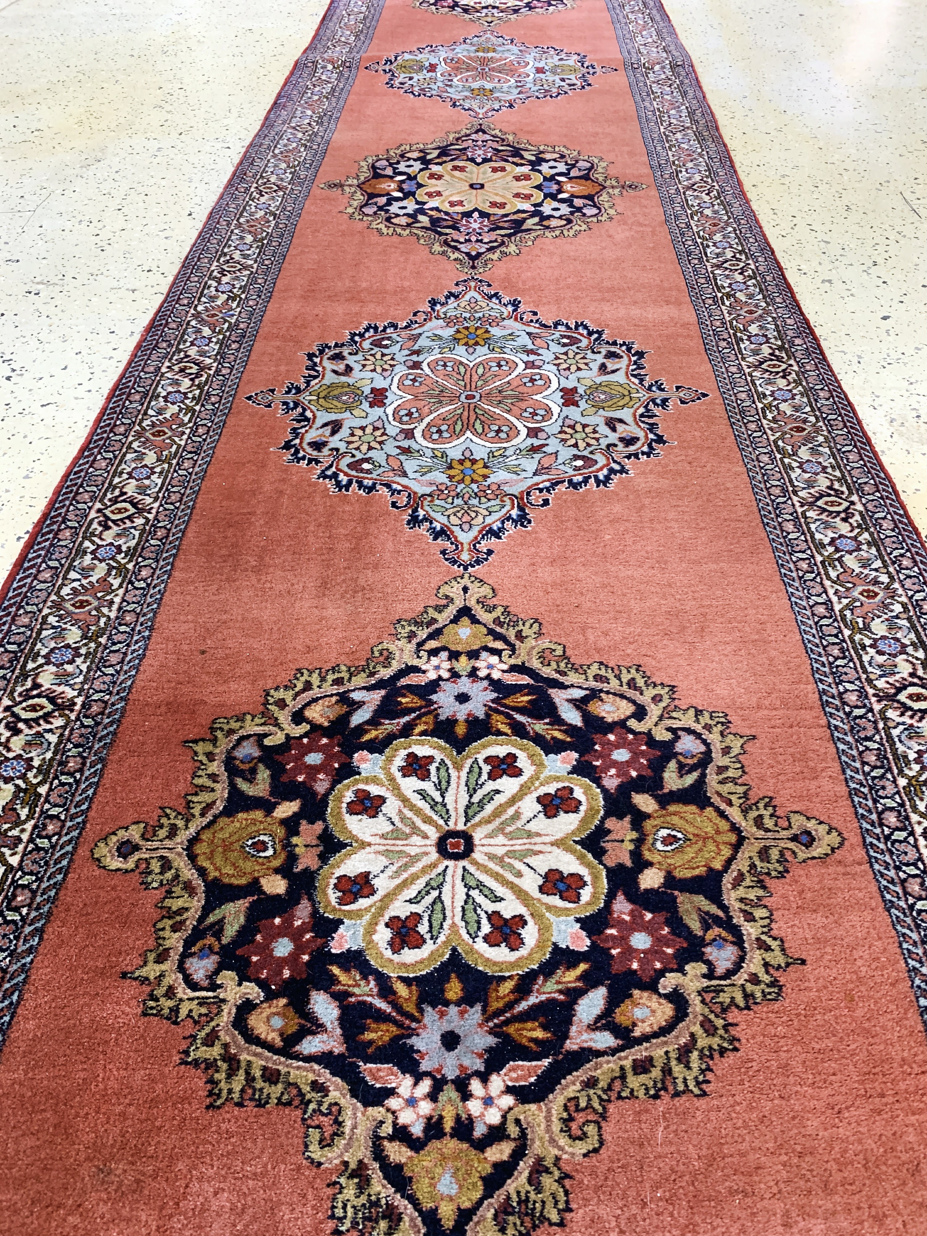 Detail e: Bidjar fein, Persien, Ende 20.Jhd., Korkwolle, ca. 385 x 92 cm, EHZ: 2