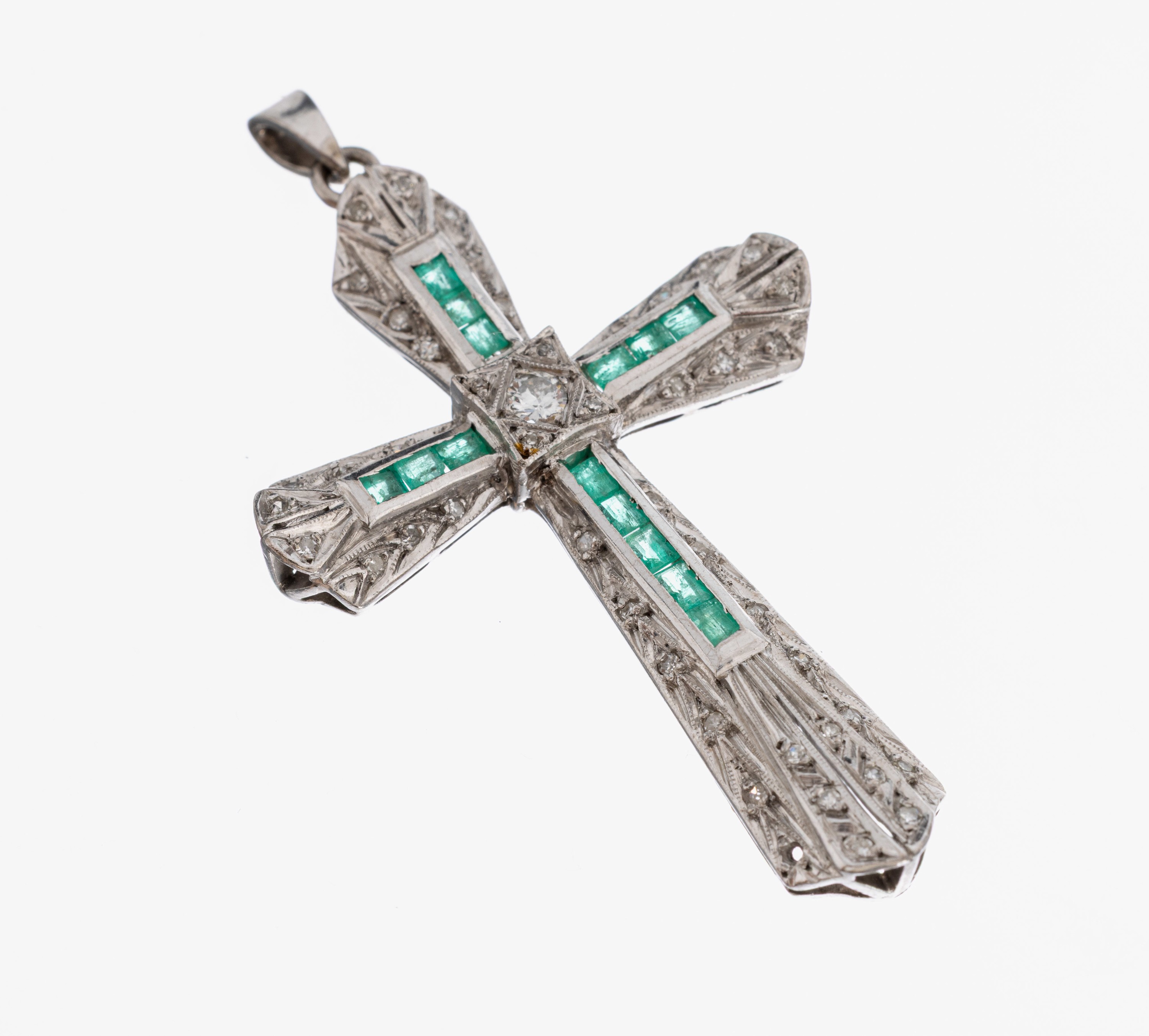 Image 27000993 - 14 kt Gold Diamant-Smaragd-Kreuzanhänger, WG 585/000 gepr., 1 Brillant und 43 8/8 ...
