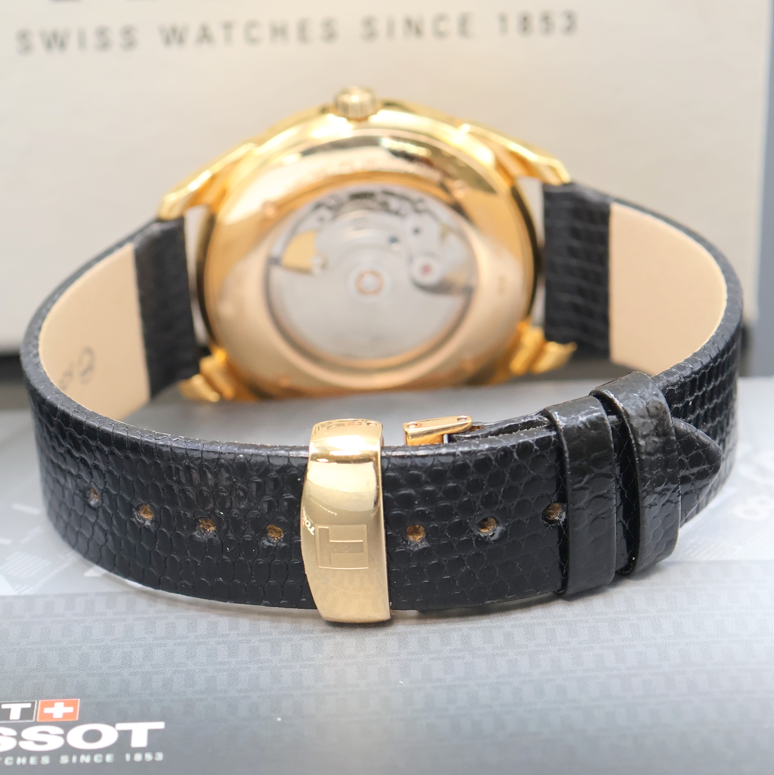 Detail c: TISSOT Herrenarmbanduhr Vintage Powermatic 80 in RG 750/000 Referenz T920407A, Automatik, Schweiz um 2017, 2-teil. Geh. beids. vergl., Boden 4-fach ...