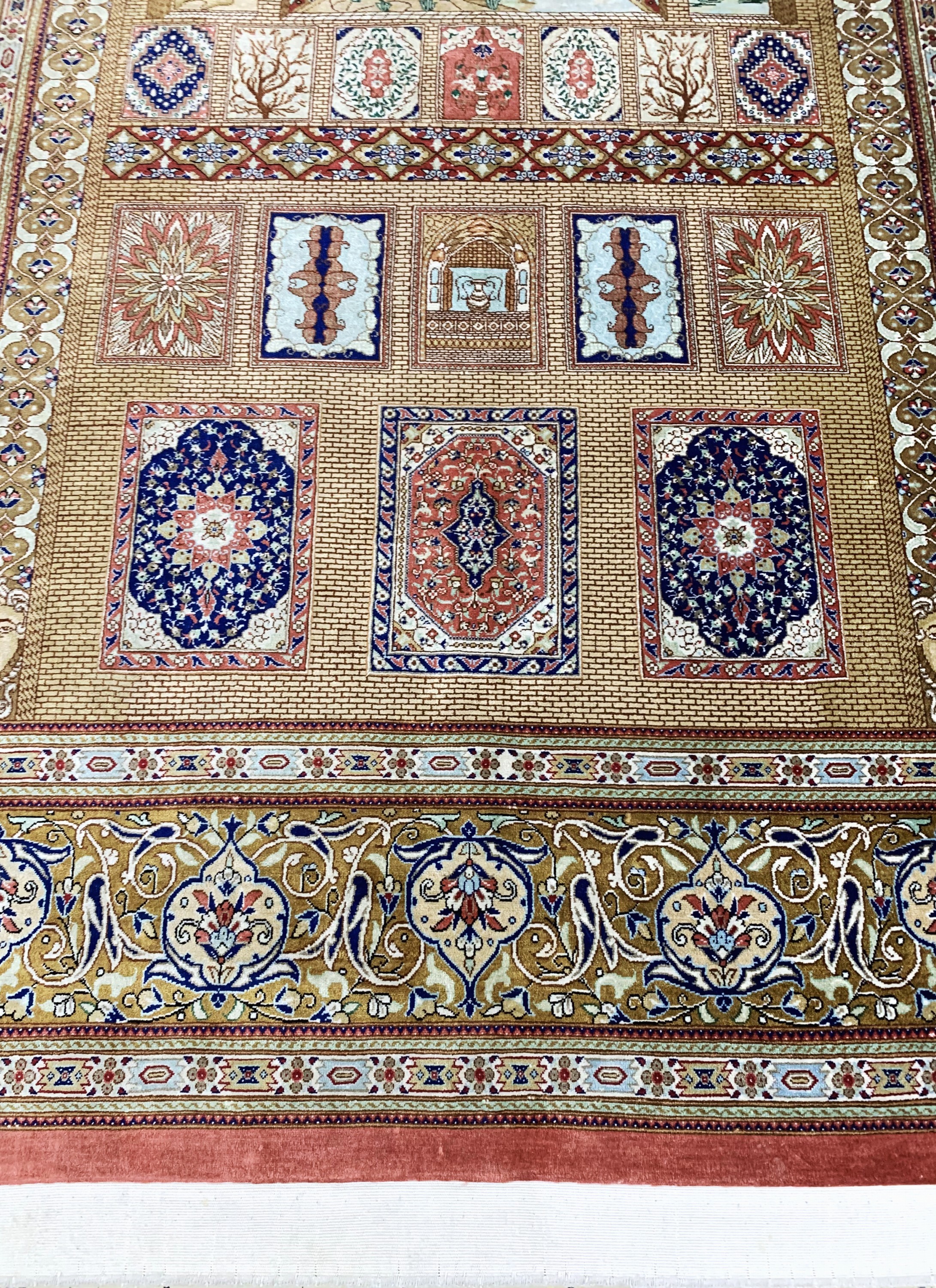 Detail c: Ghom Seide fein Persien, signiert"Sadeghi",Ende 20.Jhd, reine Naturseide, ca. 195 x 128 cm, ca. 1,0 Mio. Kn/qm, EHZ: 1-2