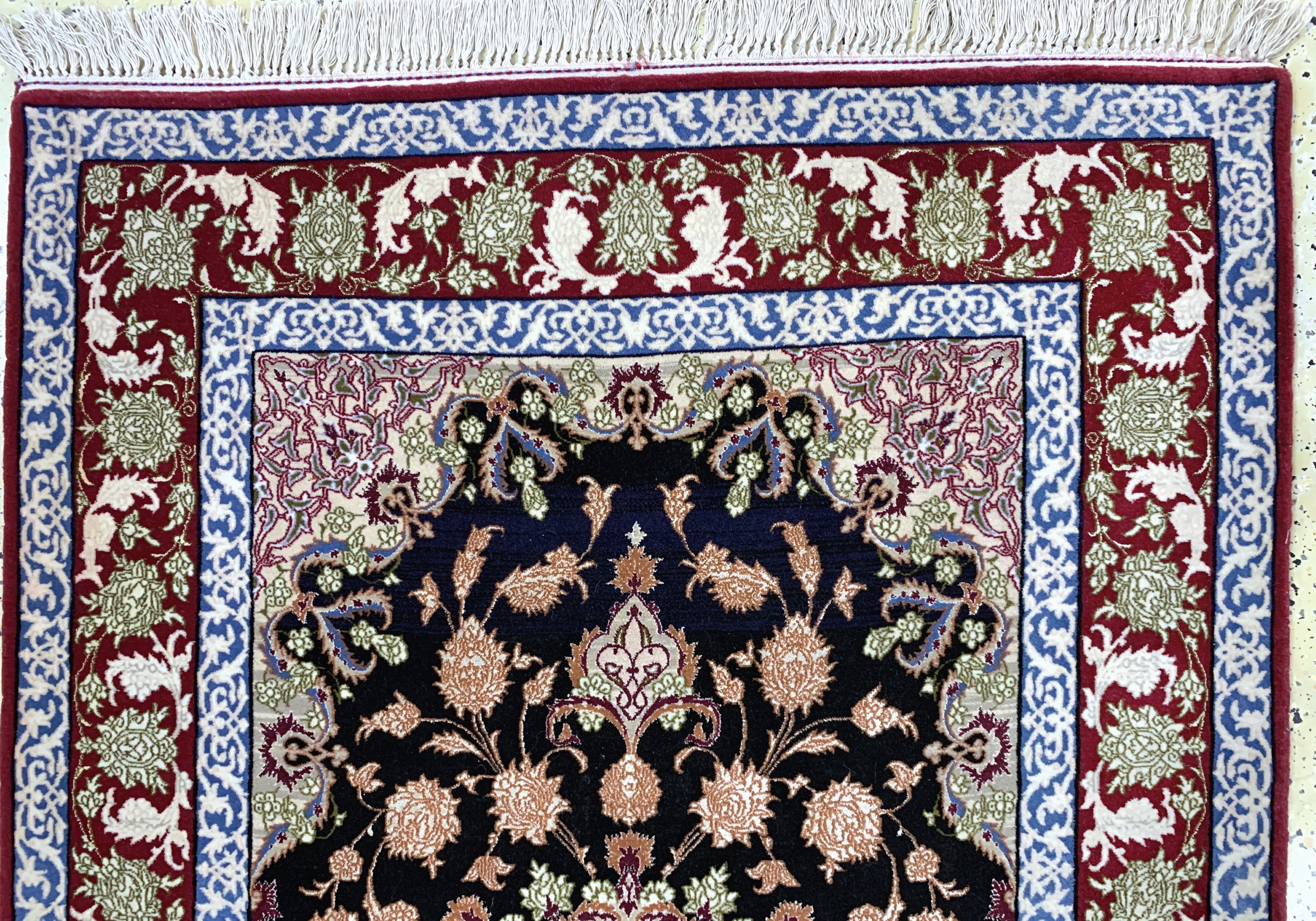 Detail a: Esfahan fein, Persien, Ende 20.Jhd, Korkwolle mit und auf Seide, ca. 167 x 107 cm,ca. 1,0 Mio. Kn/qm, EHZ: 1-2