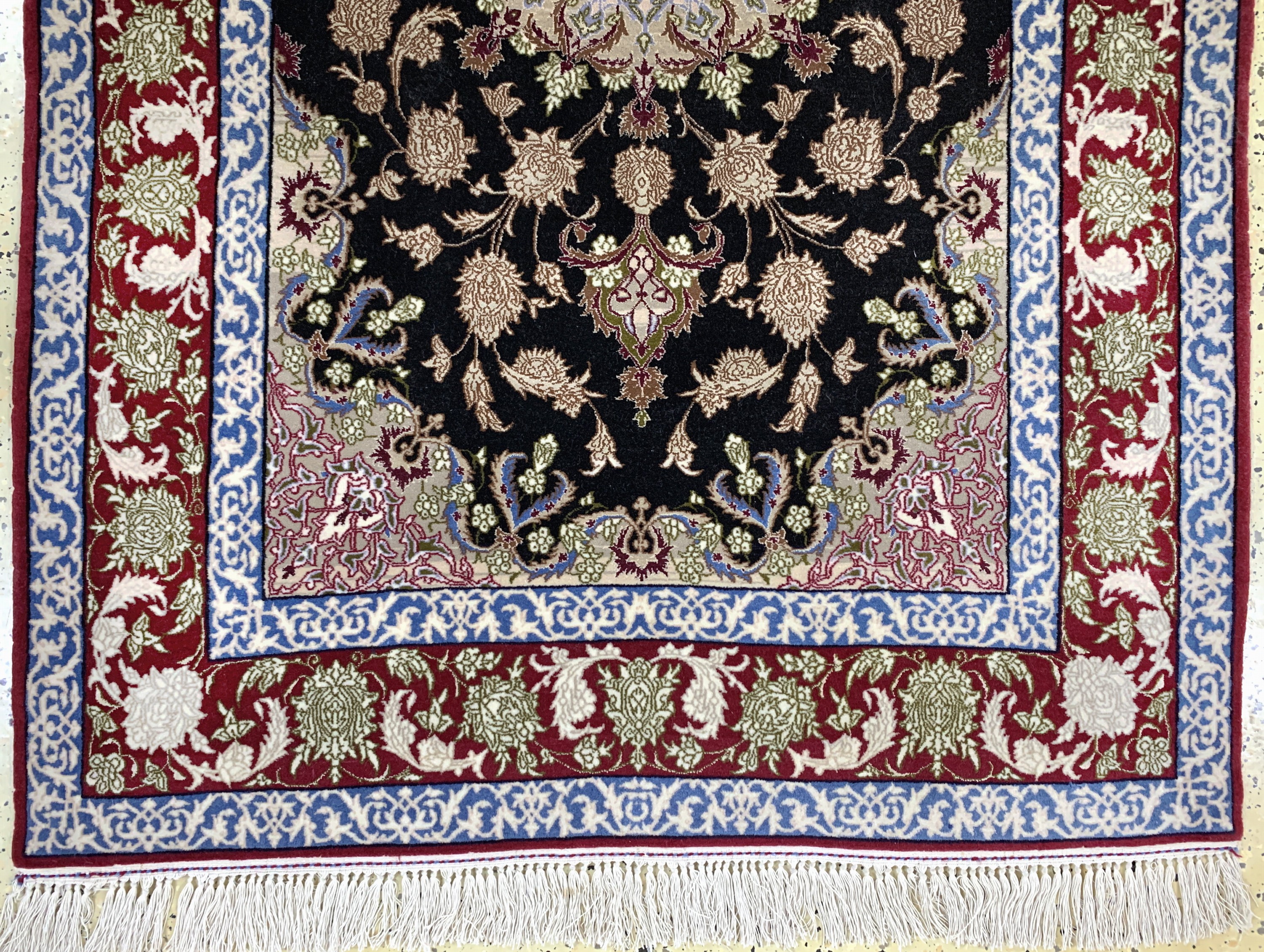 Detail c: Esfahan fein, Persien, Ende 20.Jhd, Korkwolle mit und auf Seide, ca. 167 x 107 cm,ca. 1,0 Mio. Kn/qm, EHZ: 1-2