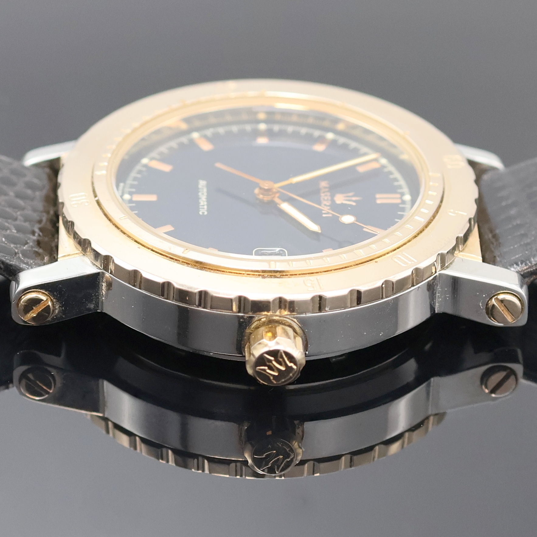 Detail c: MASERATI 1914 Herrenarmbanduhr, Automatik, Schweiz um 1992, z. T. verg. Edelstahlgeh. inkl. Lederband m. Dornschl., Boden verschr., Lün. m. grav. ...
