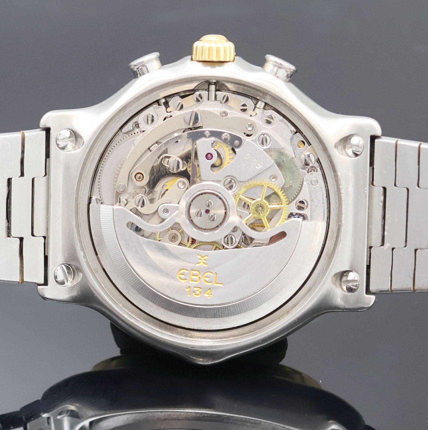 Detail f: EBEL Schaltradchronograph Referenz 1134901, Schweiz um 1990, Automatik, Edelstahl/Gold kombiniert inkl. Wellengliederband m. Kastenschl., Boden ...