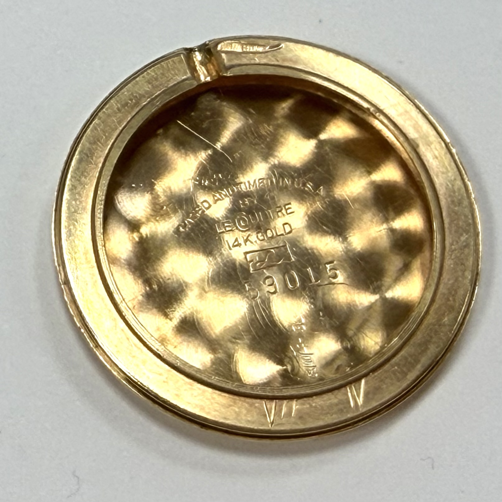 Detail f: LeCoultre seltene, ausgefallene Armbanduhr in GG 585/000, Schweiz f. d. US-Markt um 1950, Handaufzug, 2-teil. Gehäuse, Boden aufgedr., Lünette in ...