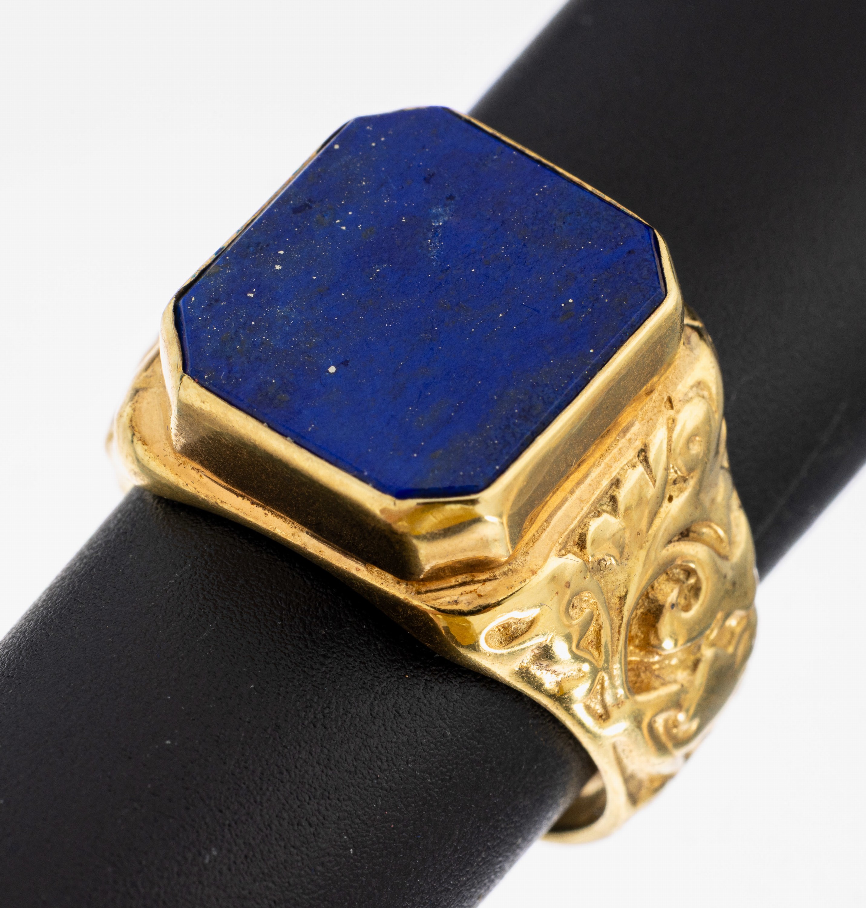 Image 27001519 - Lapislazuli-Siegelring, Silber verg., freieGravurplatte, Ringschultern mit Rocaillen, ...