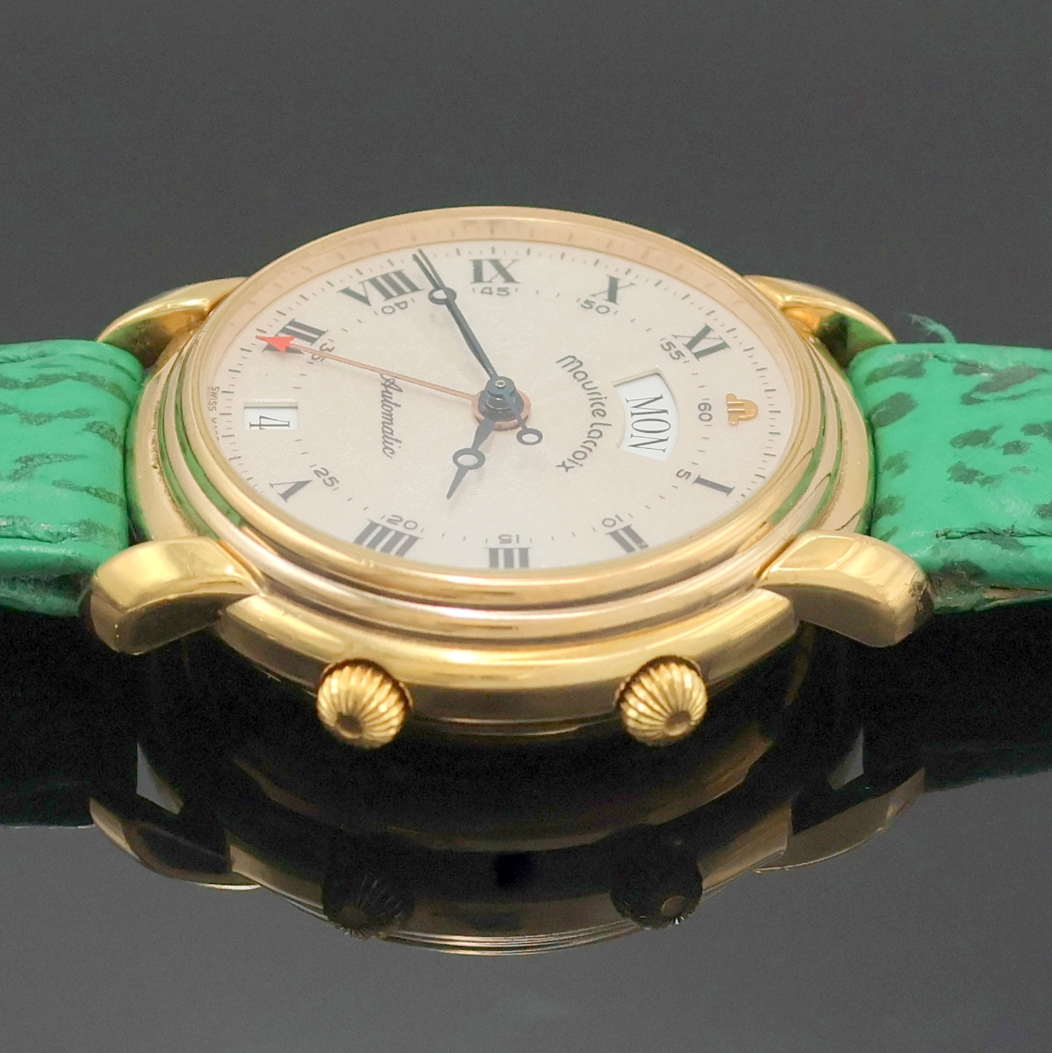 Detail c: MAURICE LACROIX Herrenarmbanduhr mit Wecker, Schweiz um 1995, Automatik, verg. Geh. beids. vergl., neutr. Lederband m. orig. verg. Dornschl., silb. ...