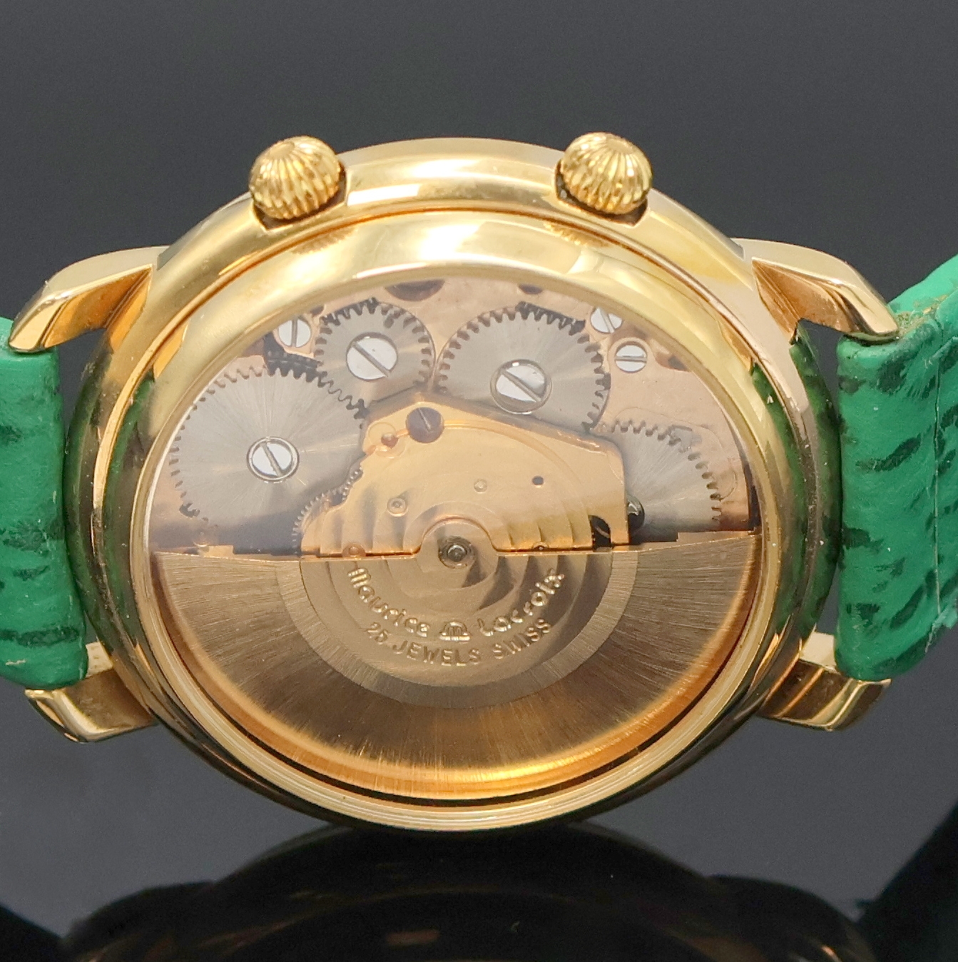 Detail d: MAURICE LACROIX Herrenarmbanduhr mit Wecker, Schweiz um 1995, Automatik, verg. Geh. beids. vergl., neutr. Lederband m. orig. verg. Dornschl., silb. ...