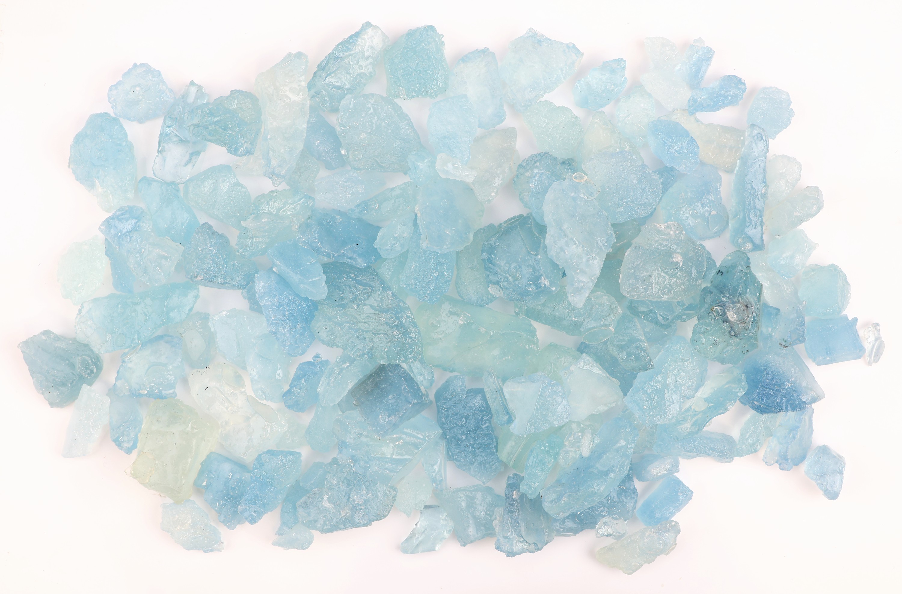 Image 27001559 - Lot lose Aquamarin Rohsteine, zus. 1000.00 ct,in versch. Größen, Formen und ...