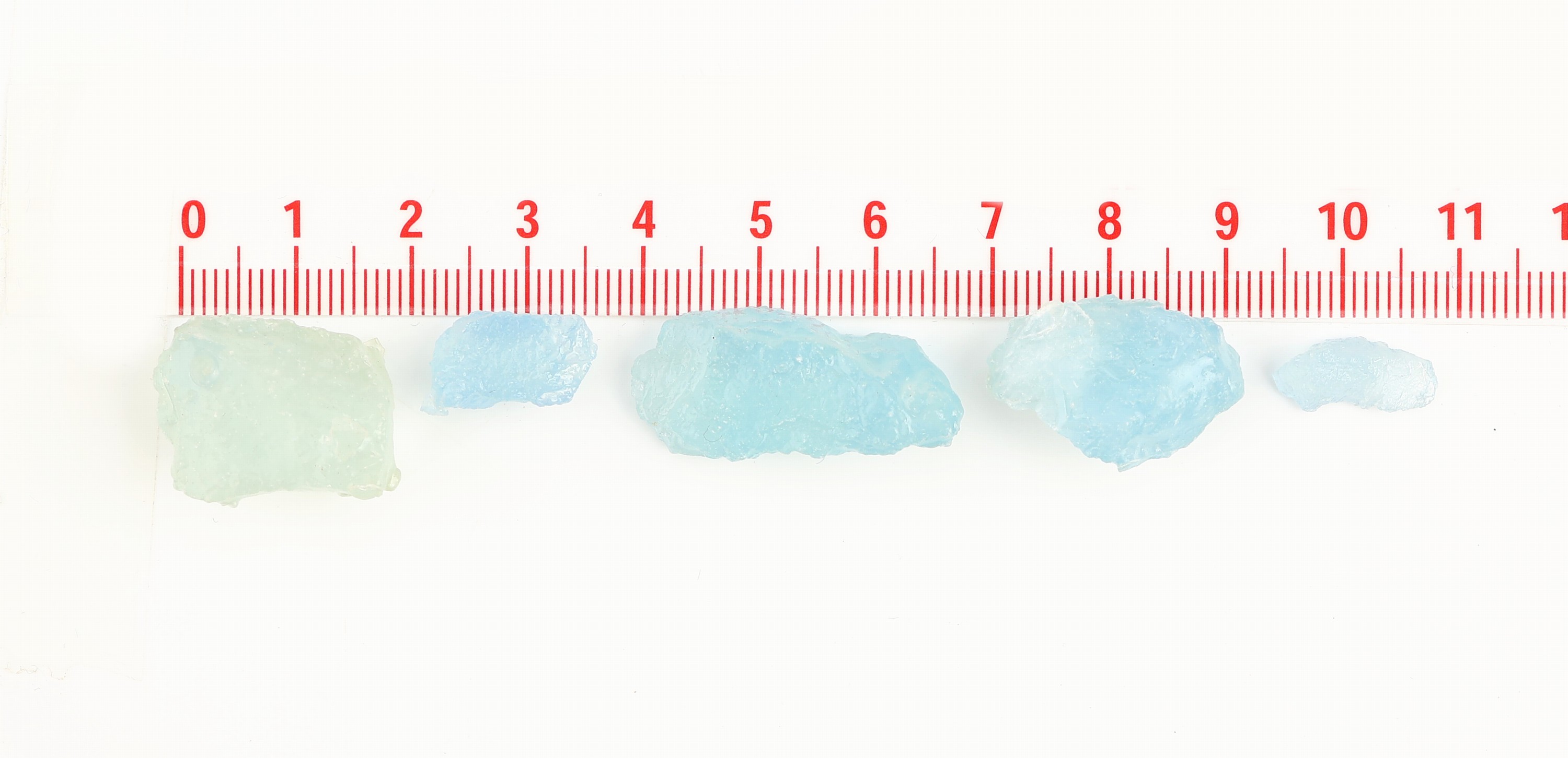 Detail a: Lot lose Aquamarin Rohsteine, zus. 1000.00 ct,in versch. Größen, Formen und Farbnuancen, Herkunft Brasilien