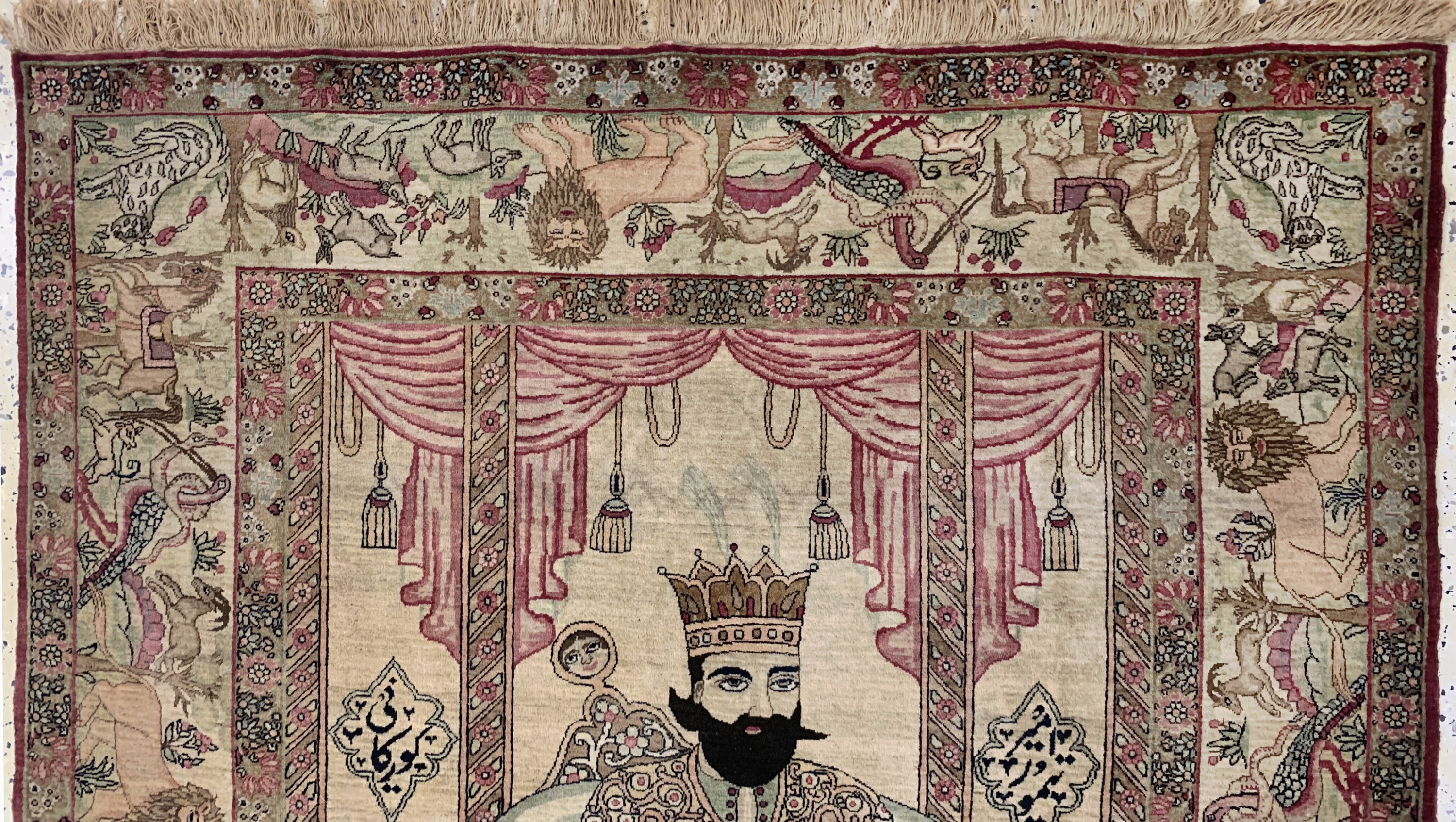 Detail e: Antiker Kerman"Ravar", Persien, 19.Jhd, Wolle auf Baumwolle, ca. 230 x 142 cm, EHZ: 2(König Teimur Kourkani).