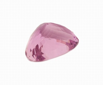 27001547a - Loser facett. Kunzit, ca. 55.95 ct, Deep Pink,ca. 22.00 x 27.50 x 15.50 mm, Triangel mit ...