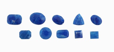 Image Lot 10 lose Hauyne, zus. 8.27 ct; 1 x Trillion0.79 ct, 1 x Baguette 0.37 ct, 1 x Baguette ...