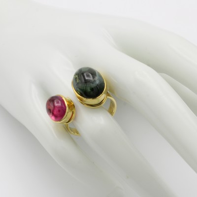27001573b - Ring mit Turmalincabochons, GG 585/000, offen gearb., rosa u. grüner Turmalin zus. ca. ...