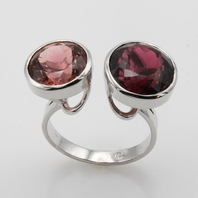 27001574a - Ring mit Turmalinen, WG 750/000, 2 Turmaline in versch. Rosé-Brauntönen zus. ca. 14.9 ...