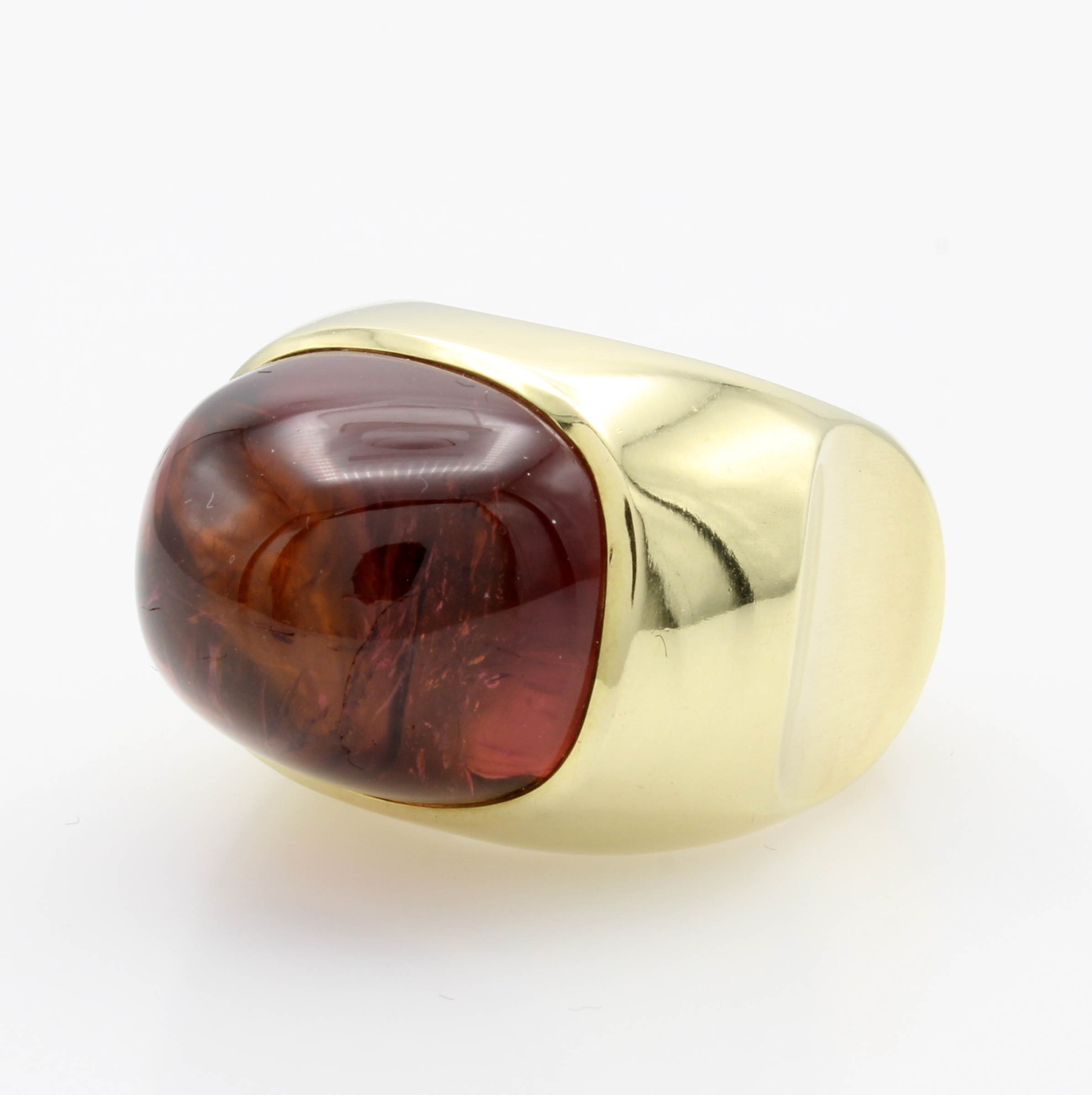 Image 27001797 - Ring mit Turmalincabochon, GG 750/000, roter Turmalin ca. 22 ct, Schiene z.T. matt. u. ...