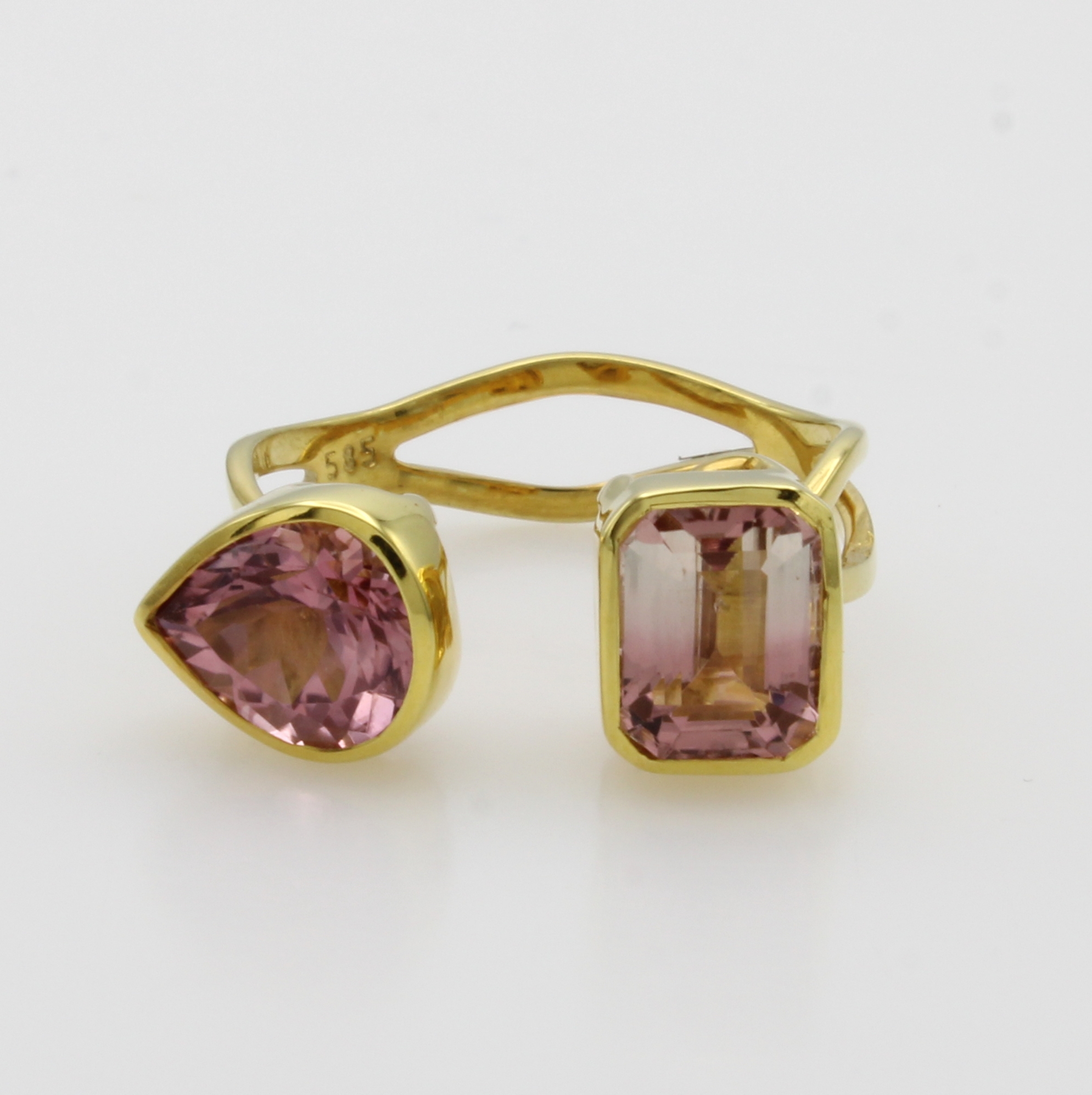 Image 27001799 - Ring mit Turmalinen, GG 585/000, 2 Turmaline in versch. Rosétönen u. in versch. ...