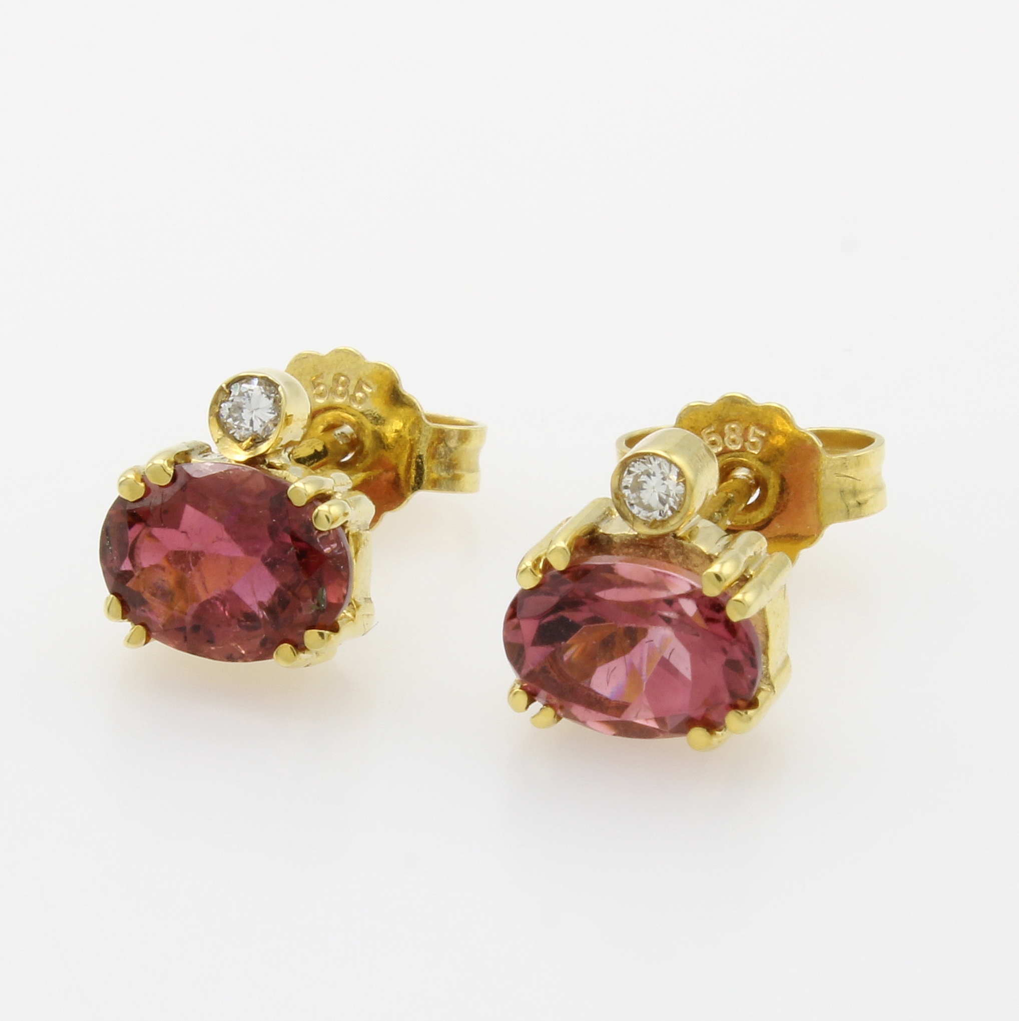 Image 27001801 - Ring mit Turmalinen und Diamanten, GG 585/ 000, 2 ovale, rosa Turmaline zus. ca. 1.7 ct, ...