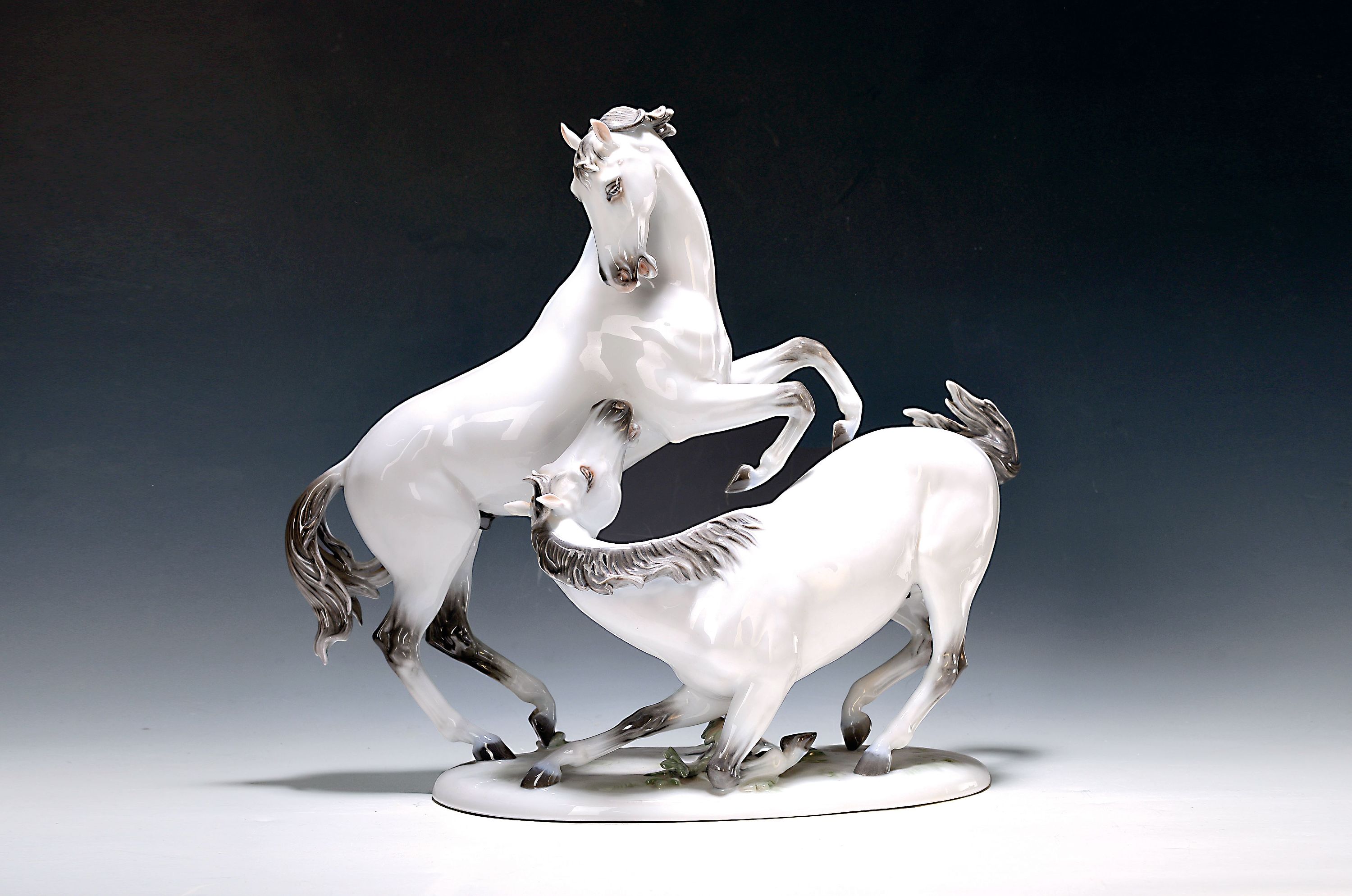 Image 27001920 - Große Porzellangruppe, Rosenthal, Entwurf Hugo Meisel, 2. Hälfte 20. Jh., ´spielende ...