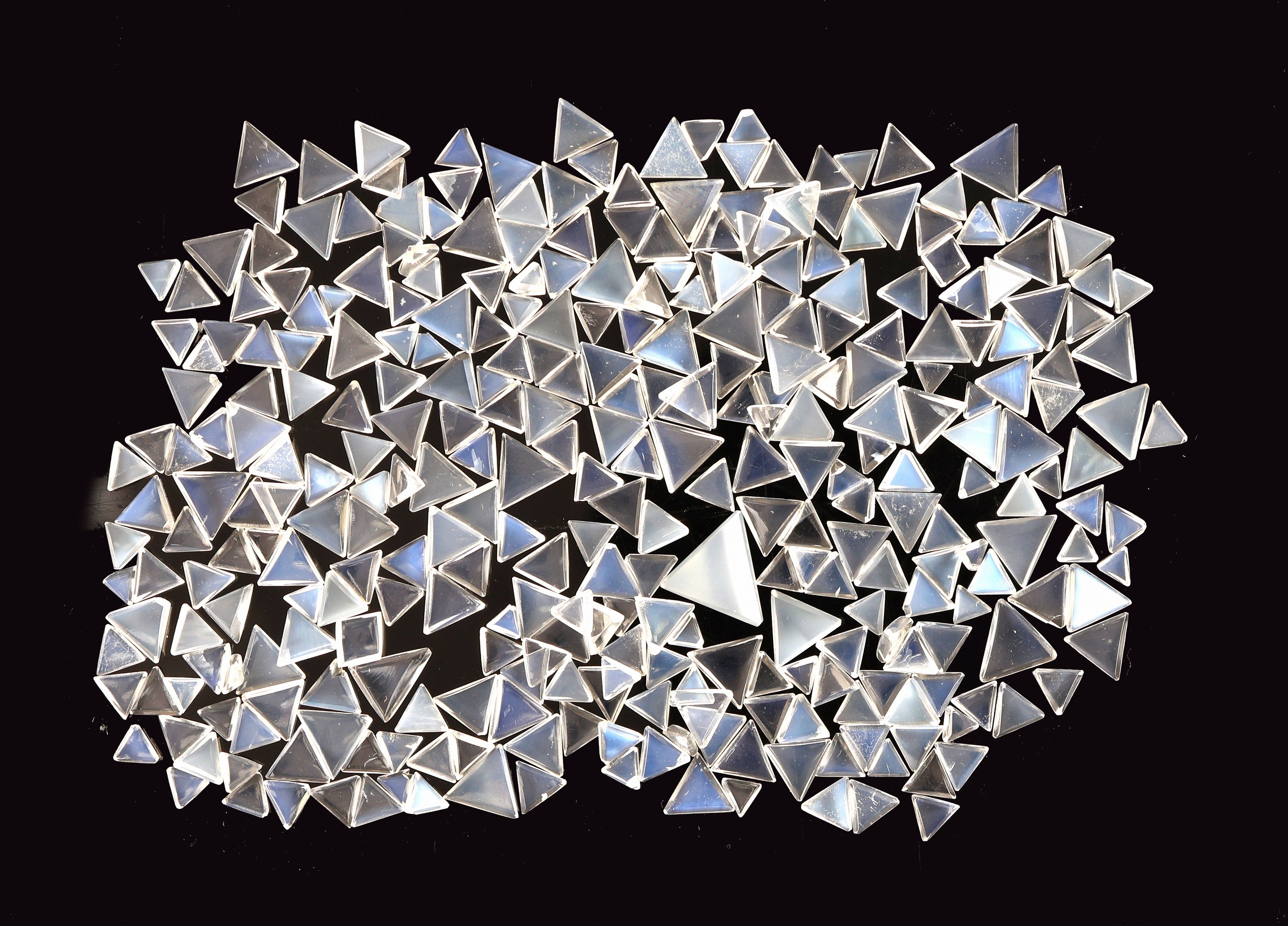 Image 27001927 - Lot lose Mondsteine, ca. 53.16 ct, Triangeln in versch. Größen