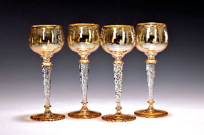 27001929a - 10 Weingläser, wohl Rheinische Glashütte, Köln Ehrenfeld, farbloses Glas, sich nach ...