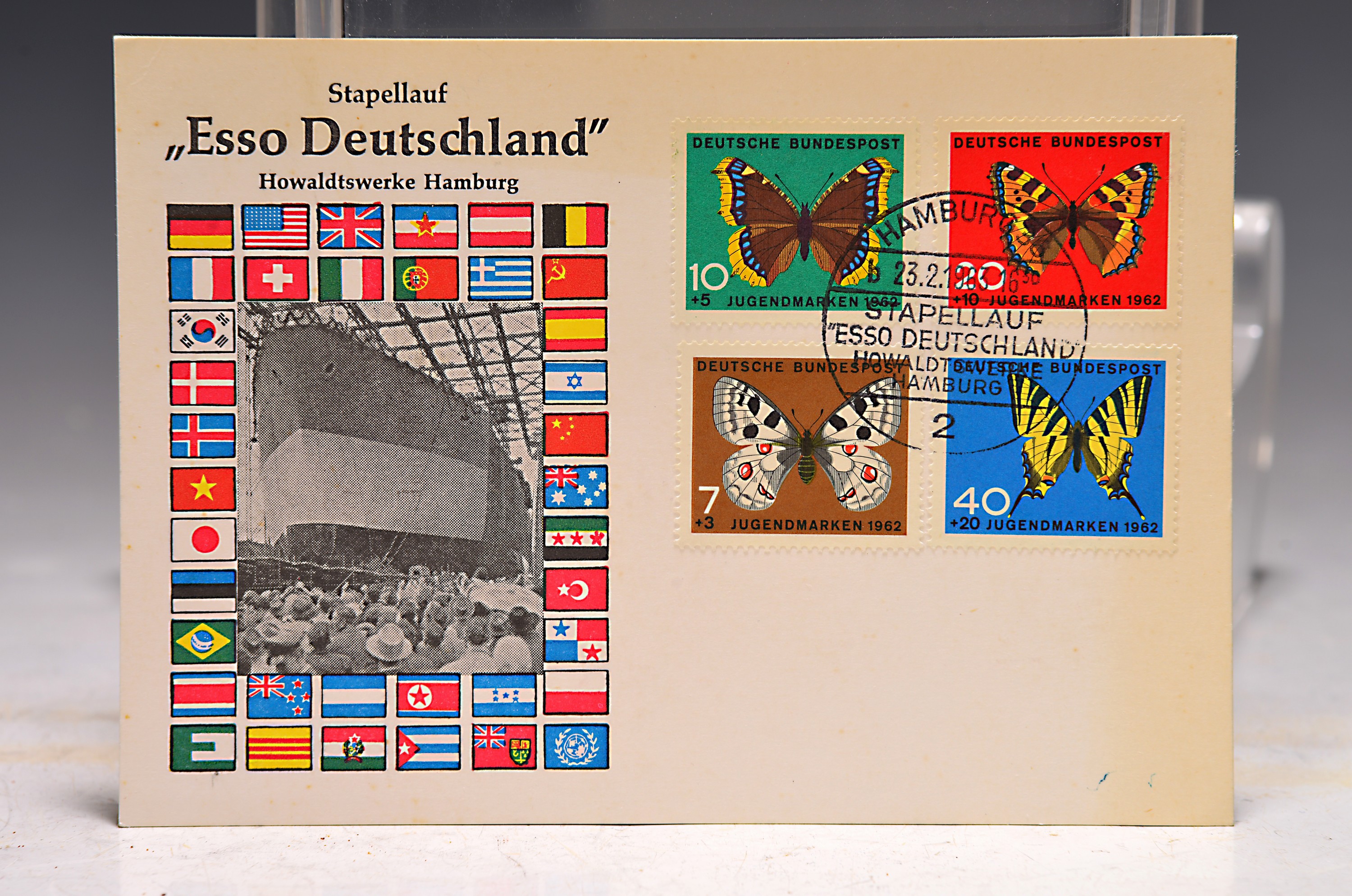 Detail c: Mappe zu 25 jährigen Diensjubiläum, Jonny Hink, Esso, Mappe mit einem Aquarell und Federzeichnungen aus dem Dienstleben bei Esso, 25 Jahre im ...