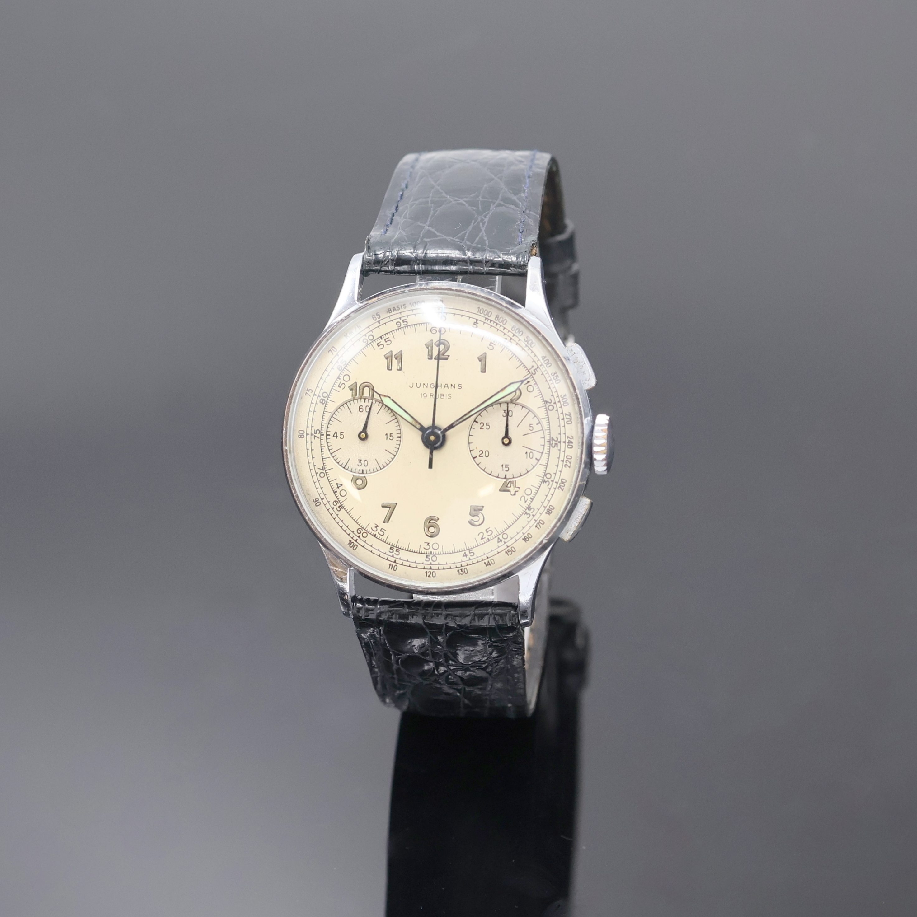 Image 27002194 - JUNGHANS Schaltradchronograph mit Kaliber 88, Deutschland um 1950, Handaufzug, verchr. ...