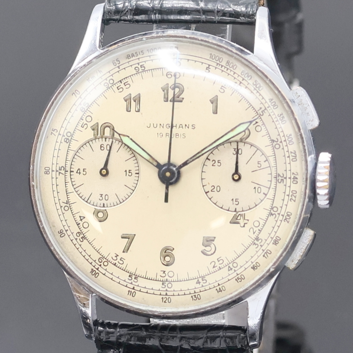 Detail a: JUNGHANS Schaltradchronograph mit Kaliber 88, Deutschland um 1950, Handaufzug, verchr. Geh., Stahlboden aufgedr., silb. Zifferbl. pat., arab. ...