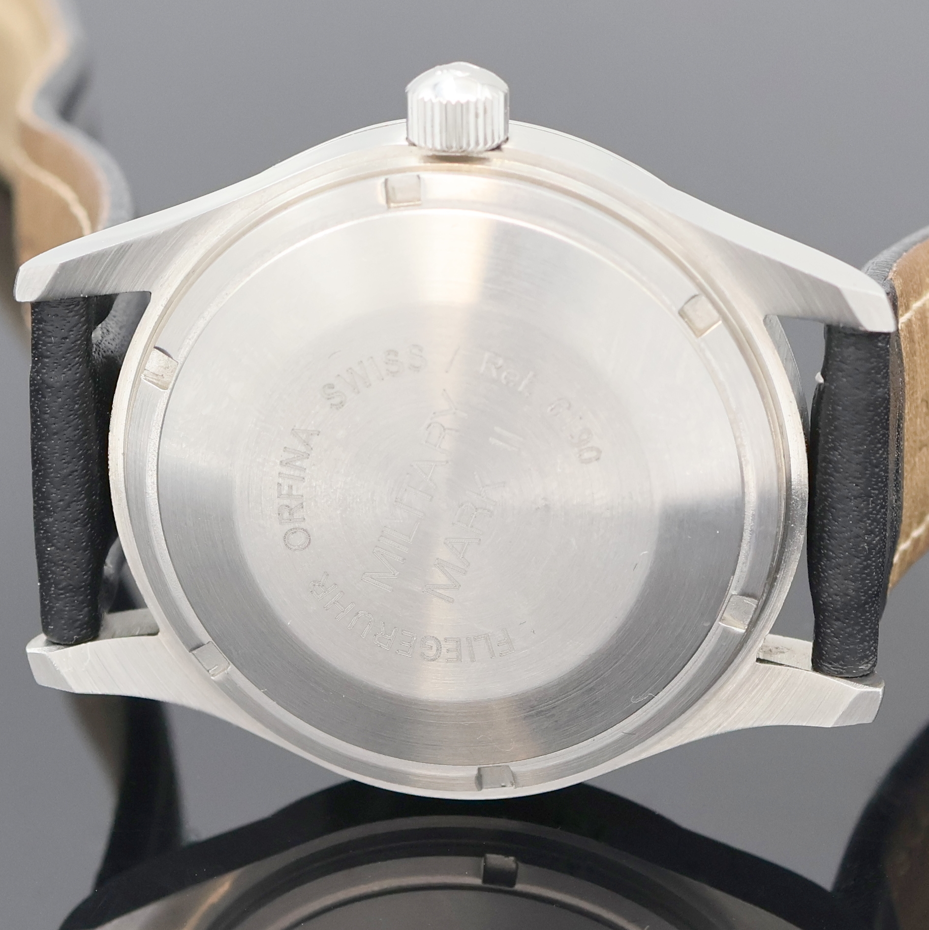 Detail e: ORFINA Military Mark II Fliegeruhr Referenz 6190, Schweiz verk. lt. beil. Garantie 04/1997, Automatik, Edelstahlgeh., verschr. Boden, schwarzes ...