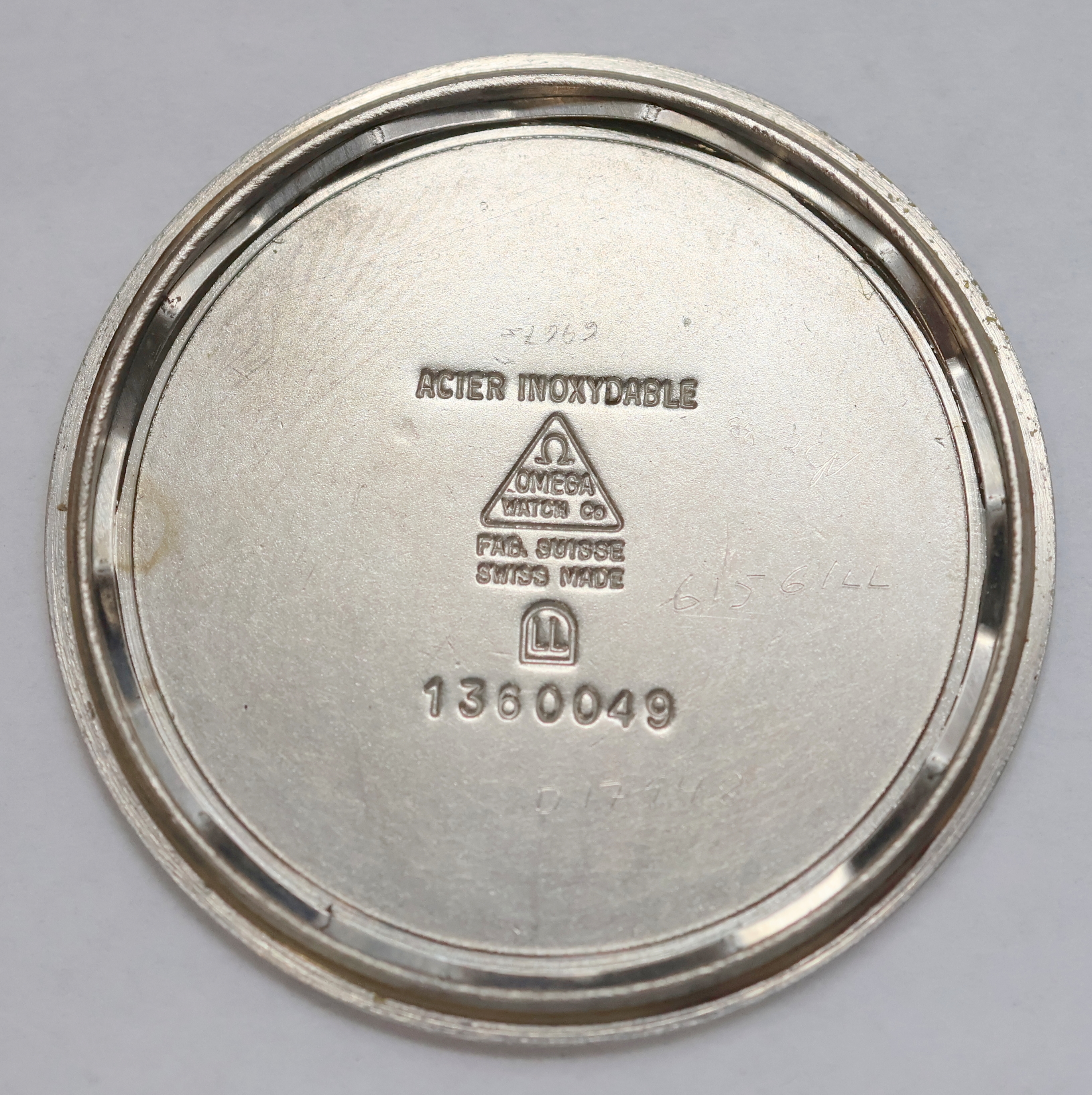 Detail g: OMEGA Geneve Armbanduhr Referenz 1360049, Schweiz um 1972, Handaufzug, Edelstahlgeh., Boden verschr., blaues Zifferbl. m. aufges. silb. Leuchtind., ...