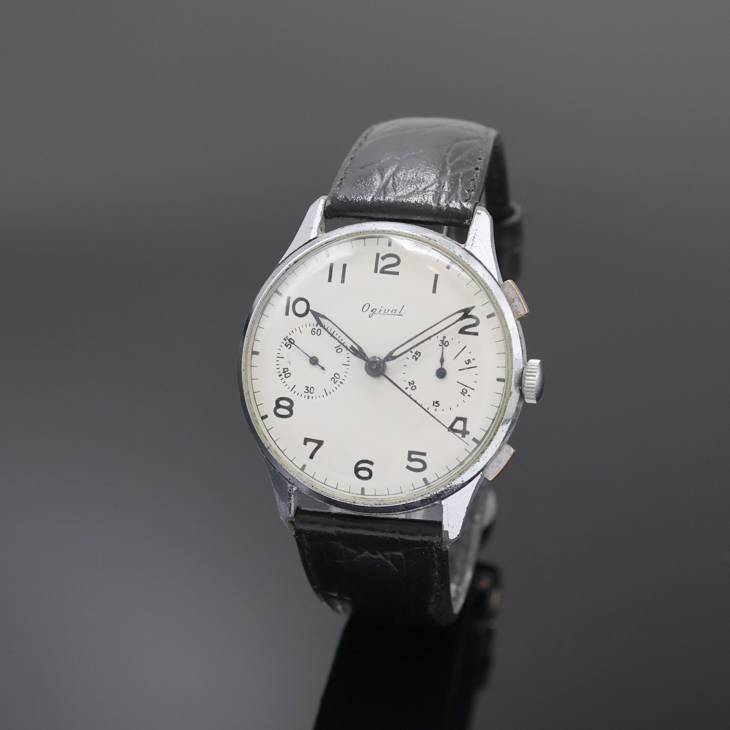 Image 27002245 - Schaltradchronograph bezeichnet Ogival Kaliber Valjoux 22, Schweiz um 1940, Handaufzug, ...